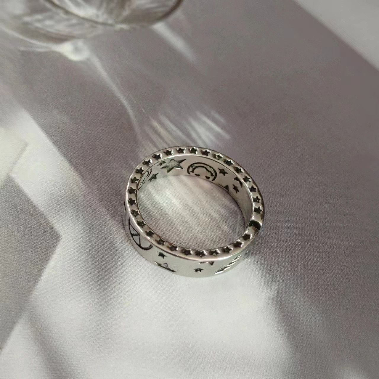 VIBE Vintage Distressed Alloy Smiley Face Ring Size ONE SIZE - 3 Thumbnail