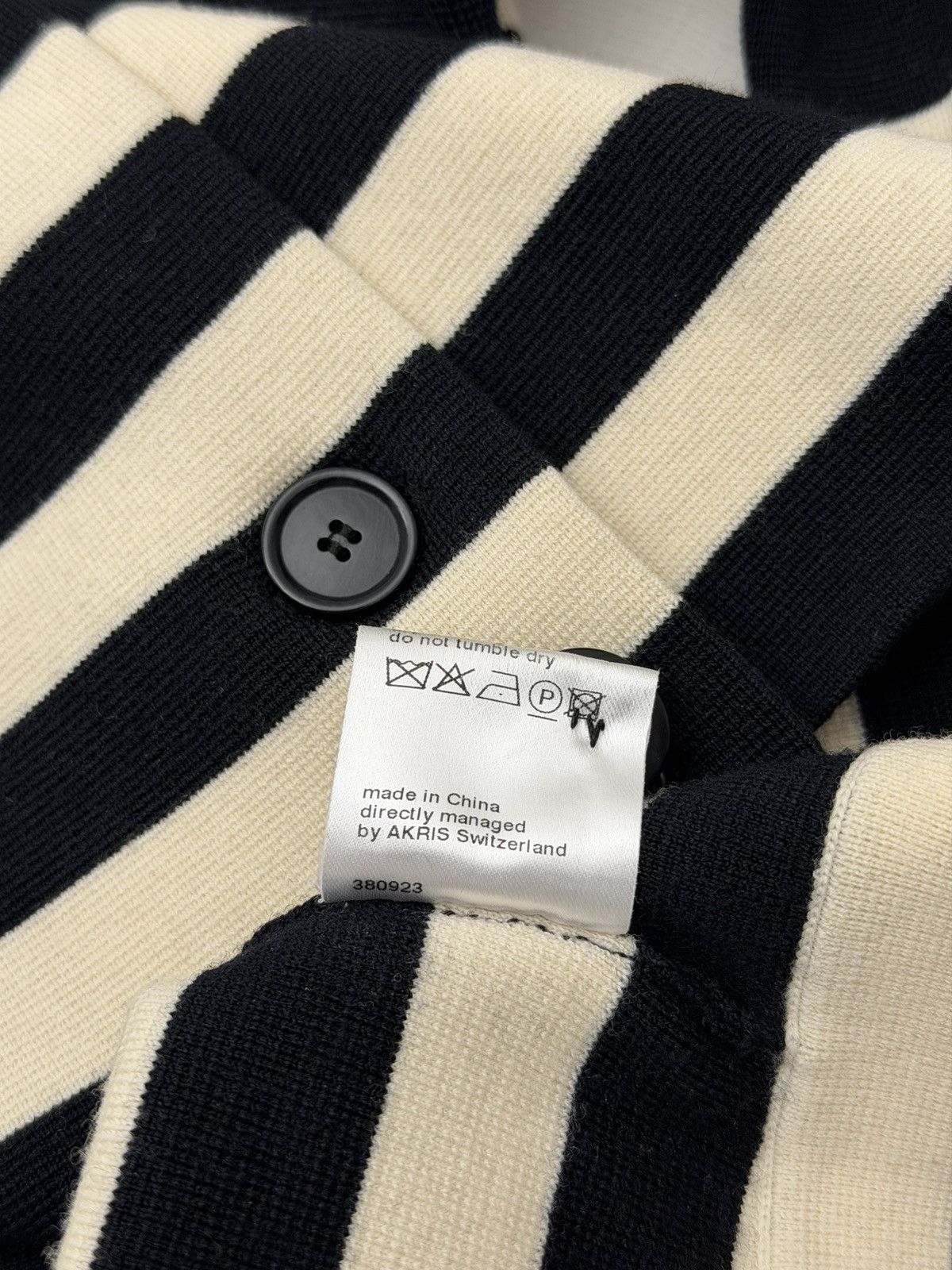 Akris Akris Punto Knit Jacket Womens 8 Striped Wool Button Front Size M / US 6-8 / IT 42-44 - 11 Thumbnail