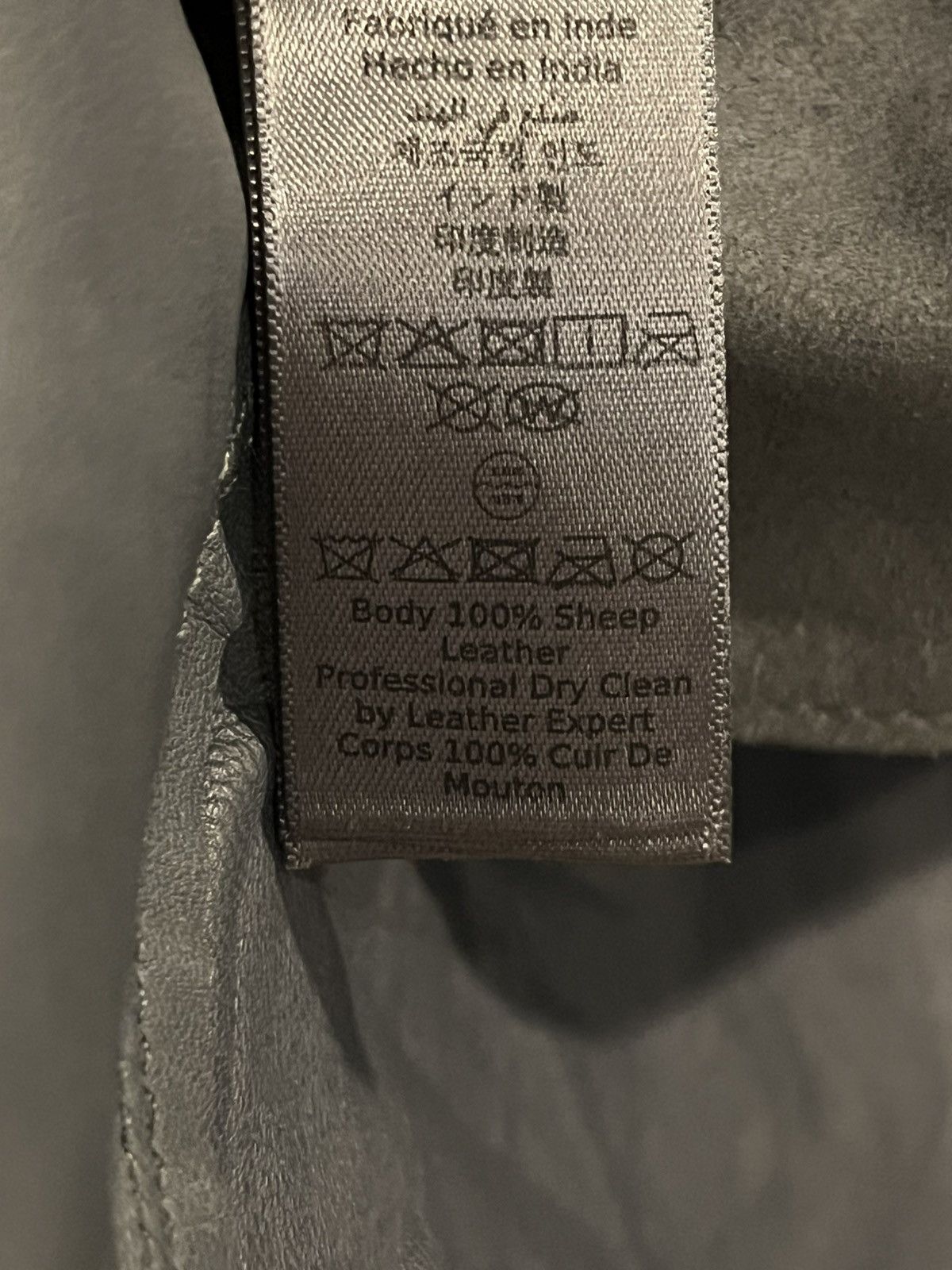 John Varvatos Simo Suede Shirt. Size EU 50 US 40 Size US M / EU 48-50 / 2 - 11 Thumbnail