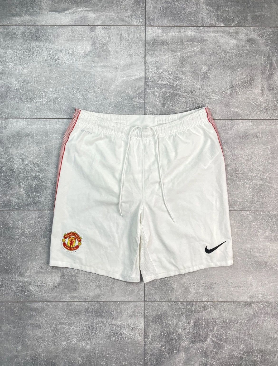 Nike Manchester United 2012/2013 Home Football Soccer Shorts Nike Size US 34 / EU 50 - 1 Thumbnail