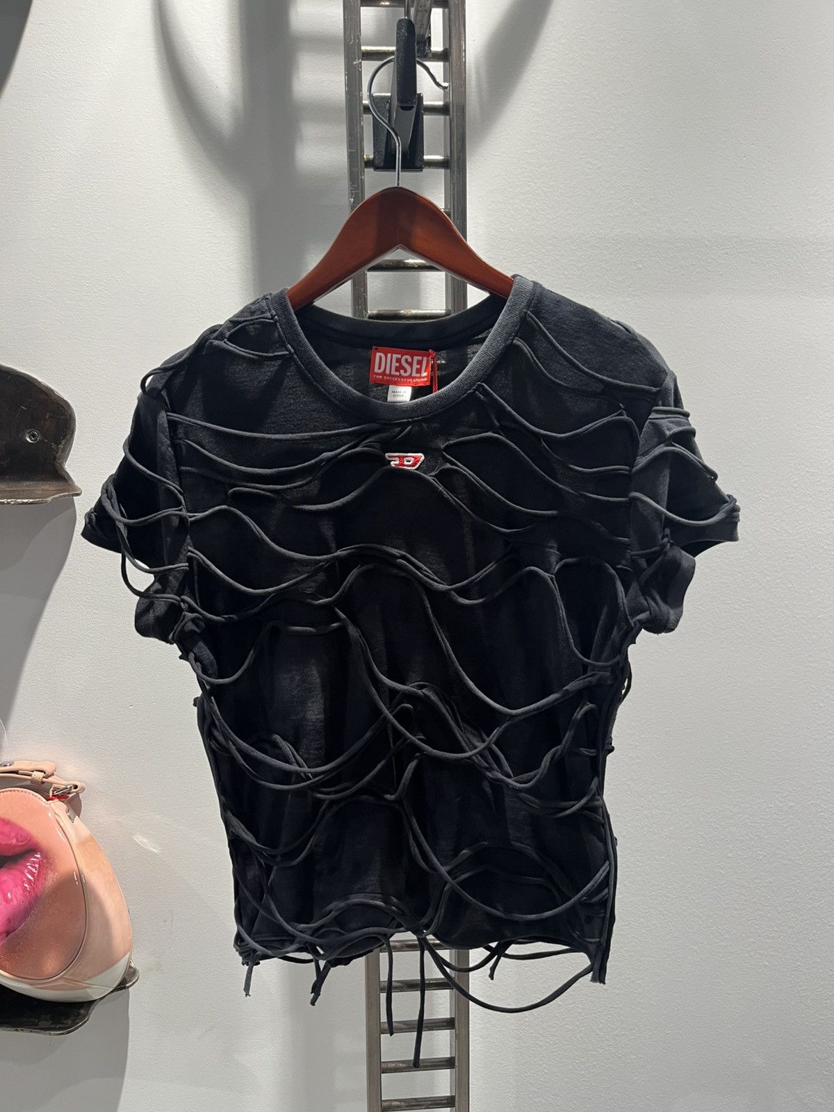 Diesel Diesel Uncutie Long P1 T Shirt Size XS / US 0-2 / IT 36-38 - 1 Thumbnail