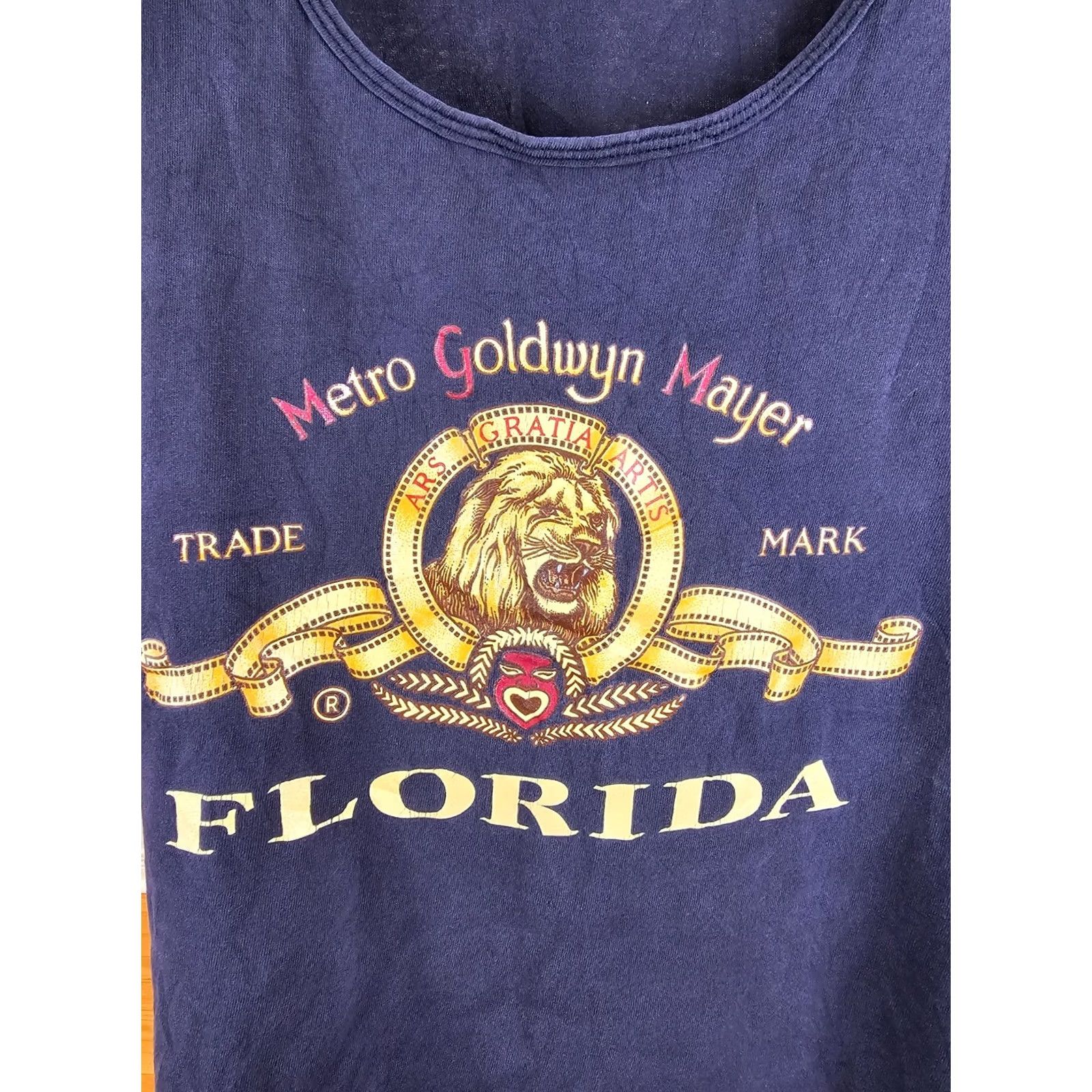 Etro VINTAGE MGM METRO GOLDWYN MAYER SINGLE STITCH BLACK TANK TOP SZ XLARGE Shirt Men XL Black 90s MGM Retro Sleeves Short Crew Neck Tank Top Size US XL / EU 56 / 4 - 2 Thumbnail