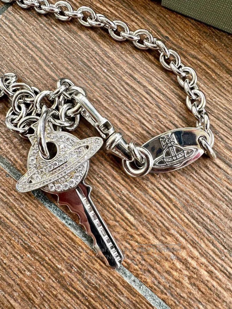 Vivienne Westwood Vivienne Westwood Key Necklace . Size ONE SIZE - 4 Thumbnail