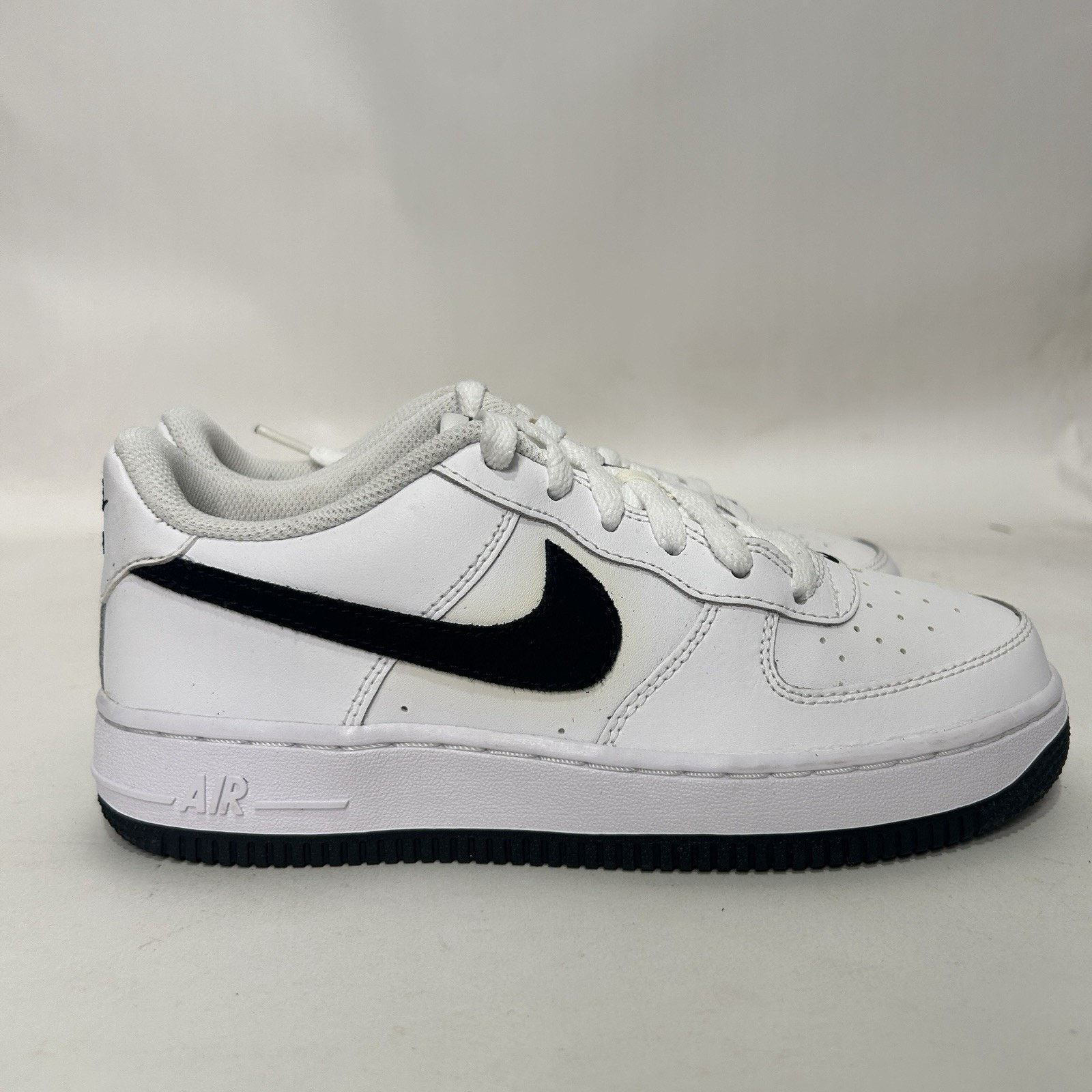 Nike Nike Air Force 1 Low GS “White Black” Size US 7 / IT 37 - 4 Thumbnail