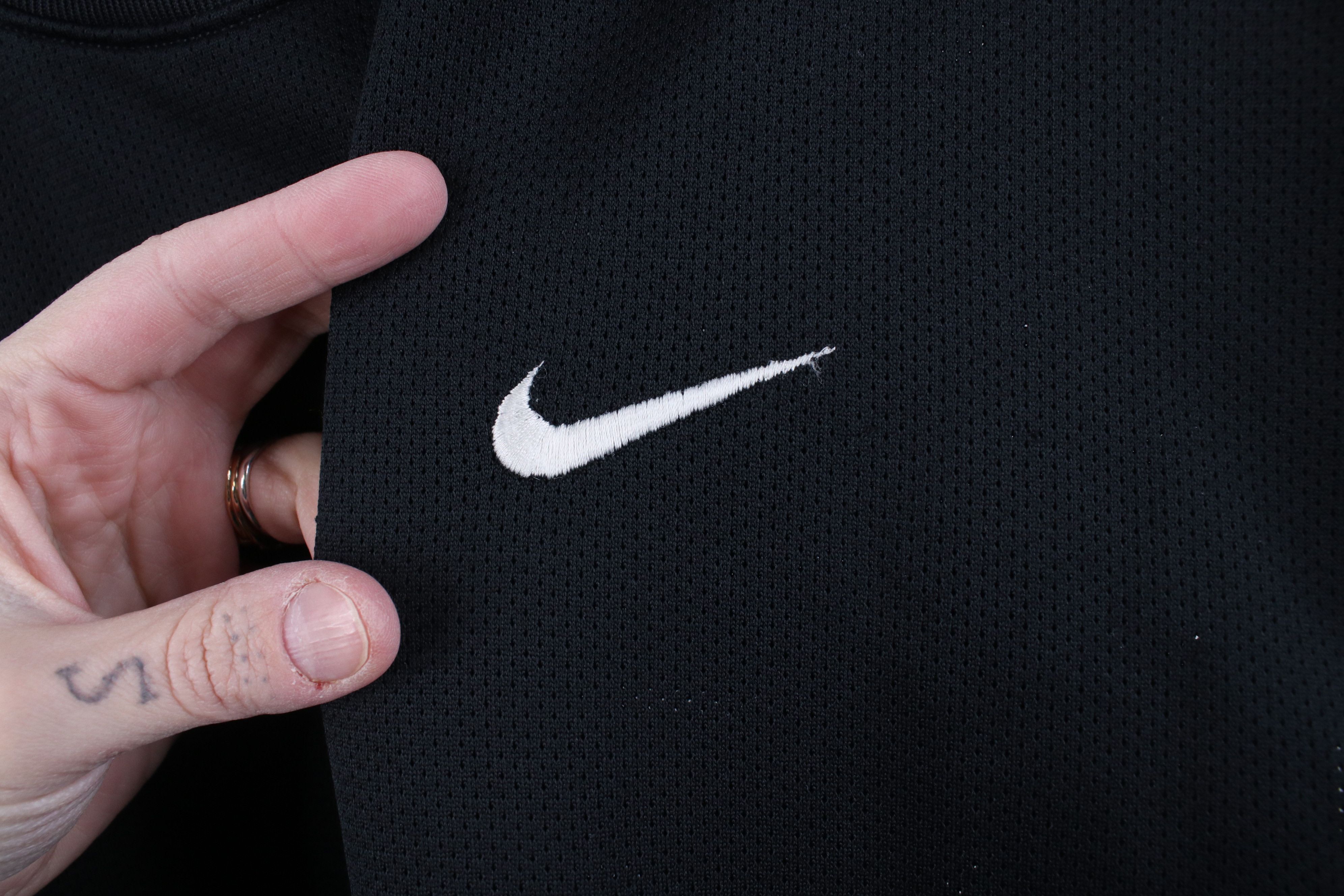 Nike Vintage Nike Scott Mini Swoosh Mesh Muscle T-Shirt Black Size US L / EU 52-54 / 3 - 4 Thumbnail