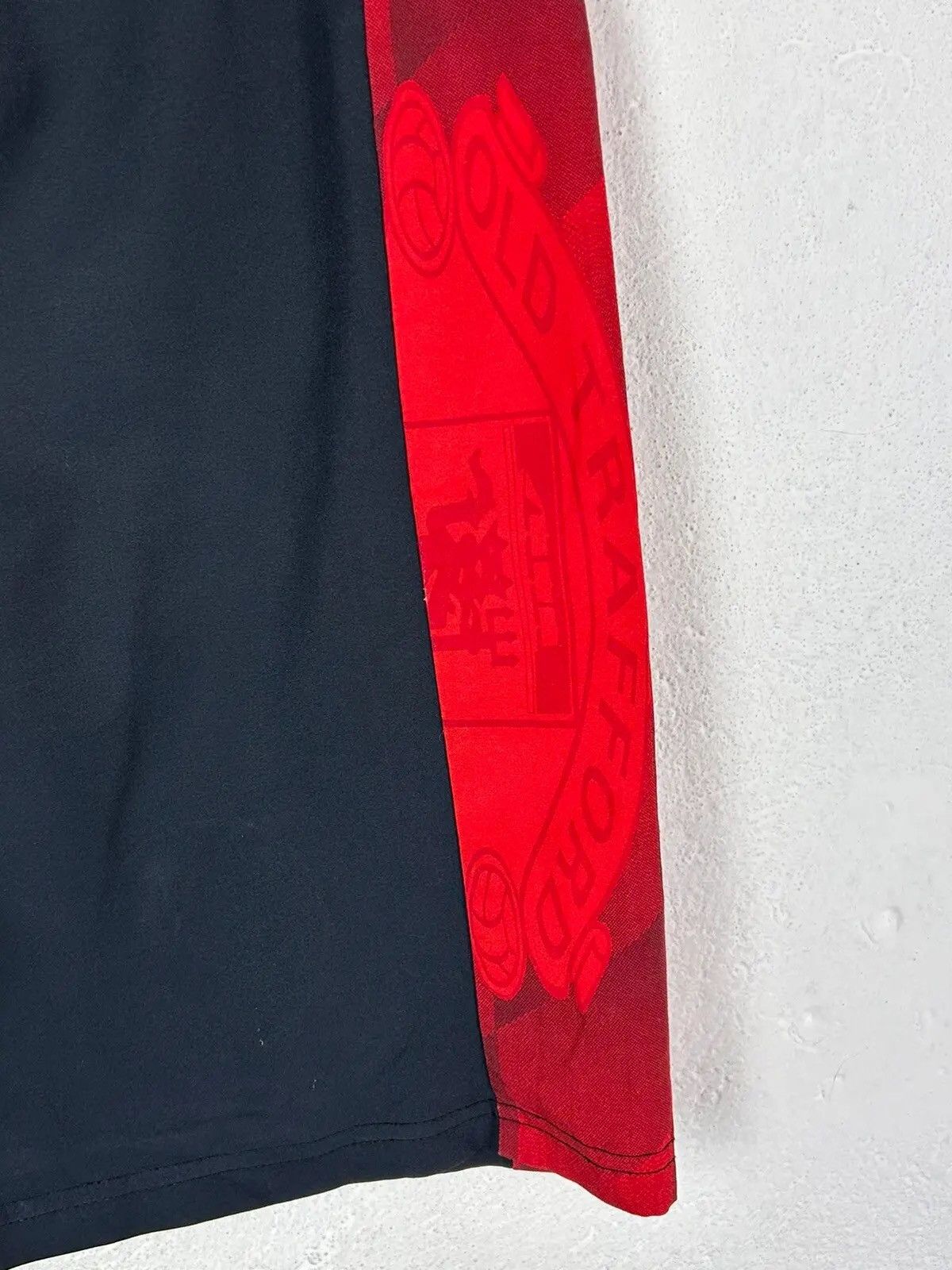 Umbro 90s Vintage Umbro Manchester United 1996/97/98 Home Shorts Size US 28 / EU 44 - 5 Thumbnail