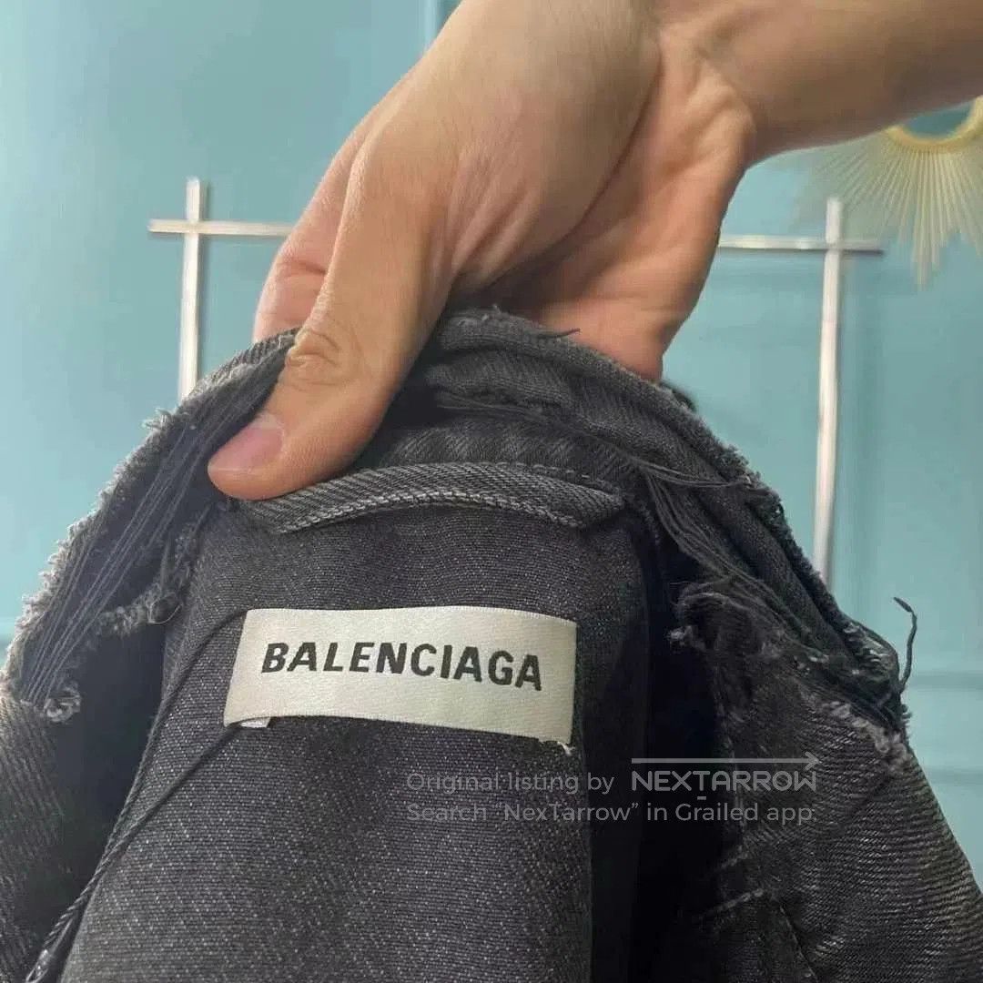Balenciaga Balenciaga Washed Logo Denim Jacket. Size US S / EU 44-46 / 1 - 3 Thumbnail