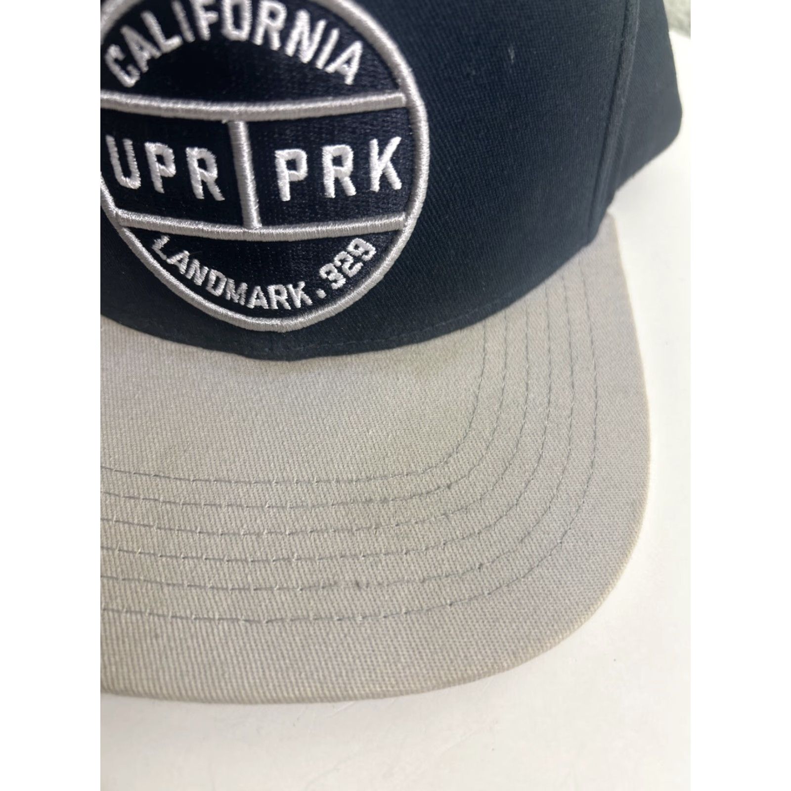 Vintage VINTAGE Upper Park California SnapBack Baseball Hat Navy Beige Snapback Adjustable Men One Size Blue Hat Men Size US M / EU 48-50 / 2 - 4 Thumbnail