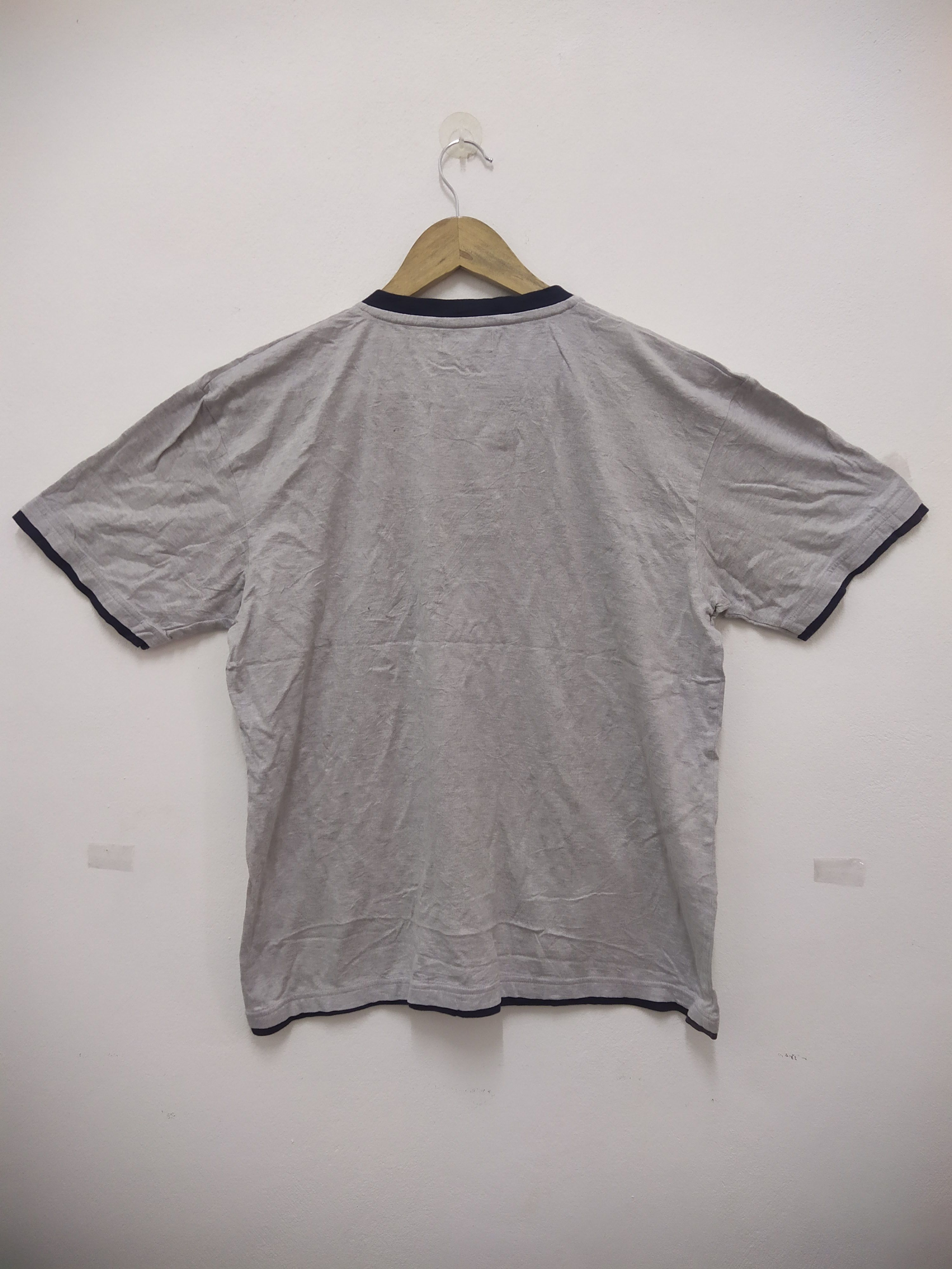 Fila Fila Simple Spell out vintgae Button up Size US L / EU 52-54 / 3 - 2 Thumbnail