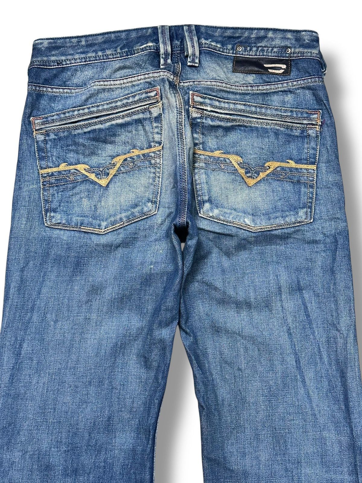 Diesel Diesel Vintage Distressed With Straight Loose and Faded Wash Size US 33 - 5 Thumbnail