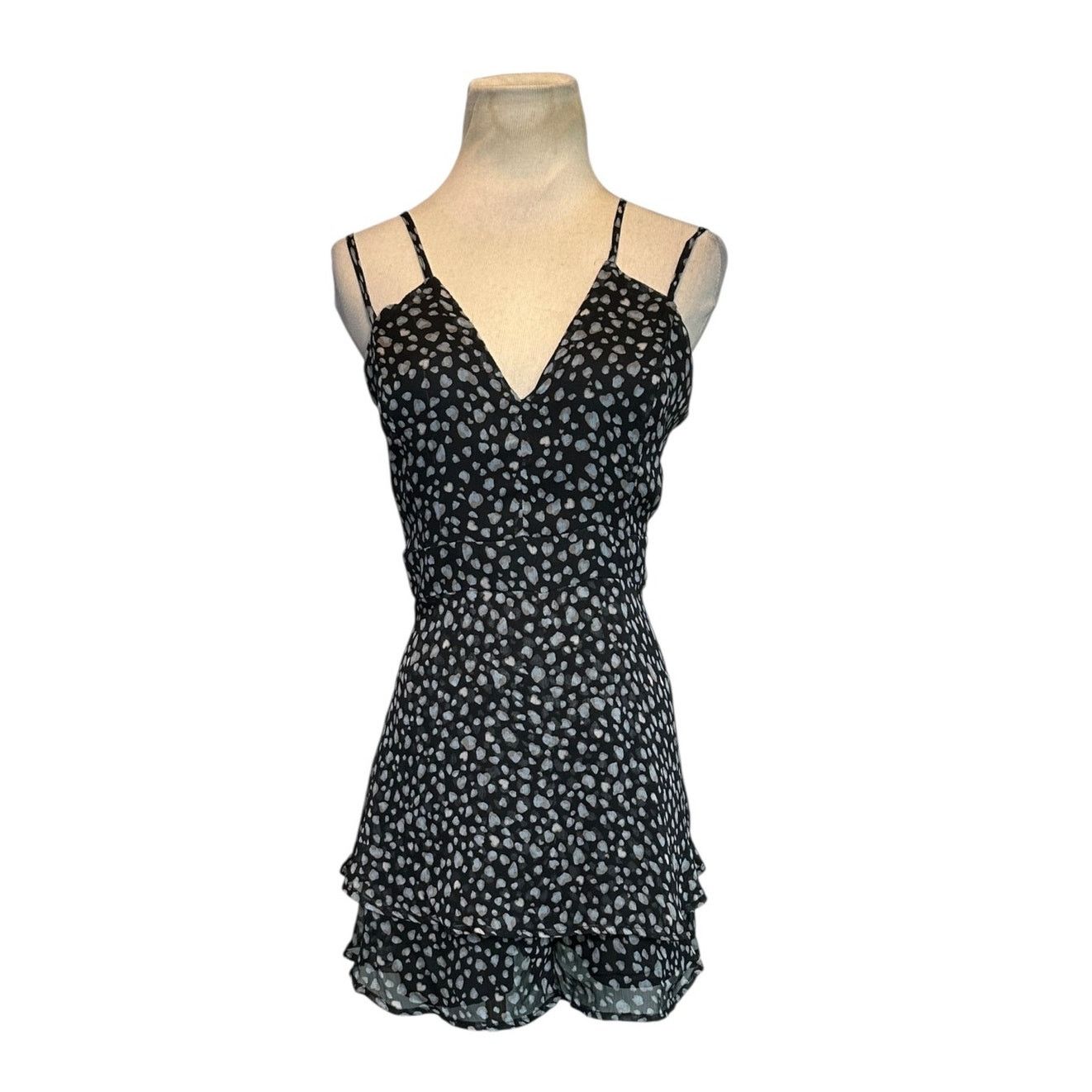 Anthropologie Le Lis black gray print ruffled romper size Large Size L / US 10 / IT 46 - 16 Thumbnail
