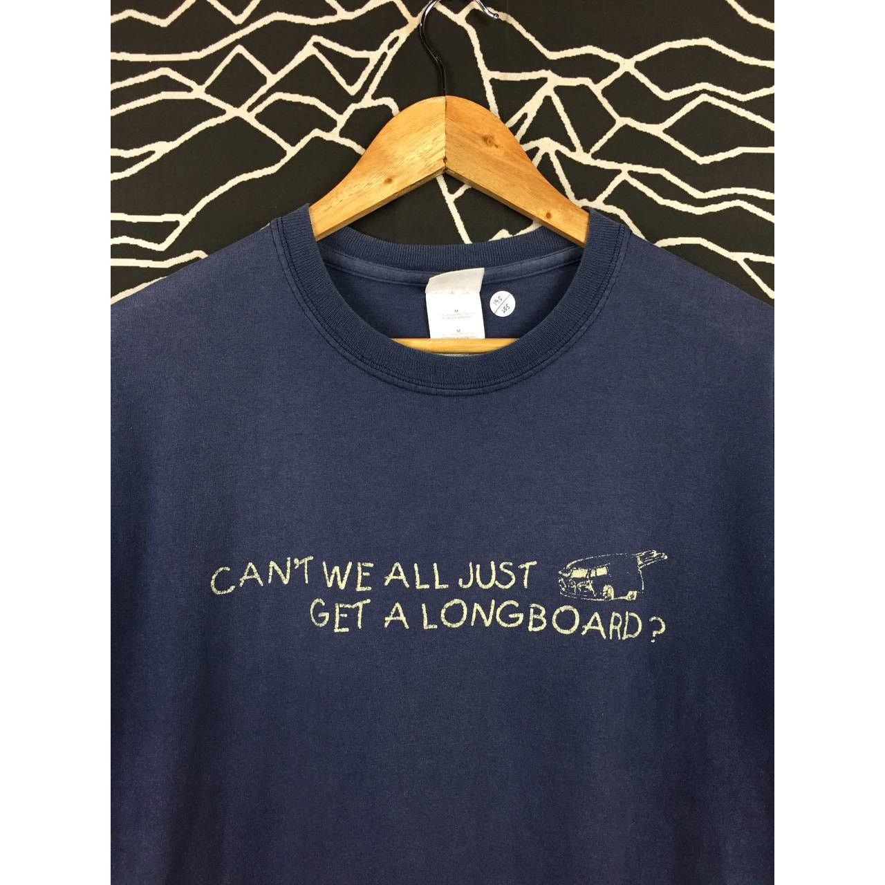 Gildan × Vintage Vtg Y2K Big Wednesday Skip Work And Surf California Tee Size US M / EU 48-50 / 2 - 6 Thumbnail
