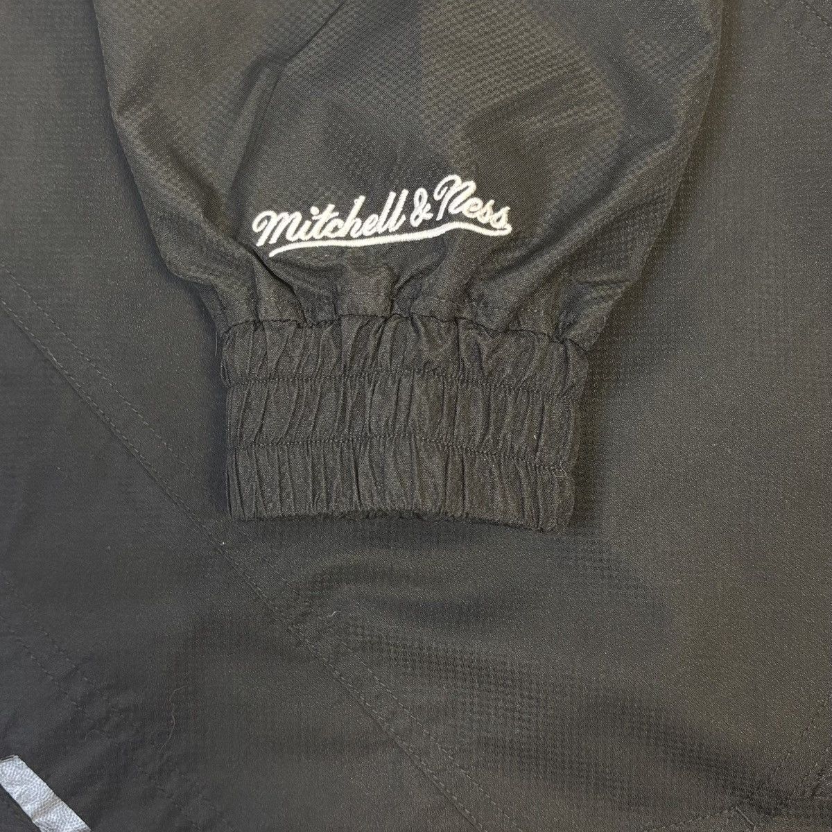 Mitchell & Ness Mitchell & Ness Boston Bruins Anorak Windbreaker Jacket S Size US S / EU 44-46 / 1 - 4 Thumbnail