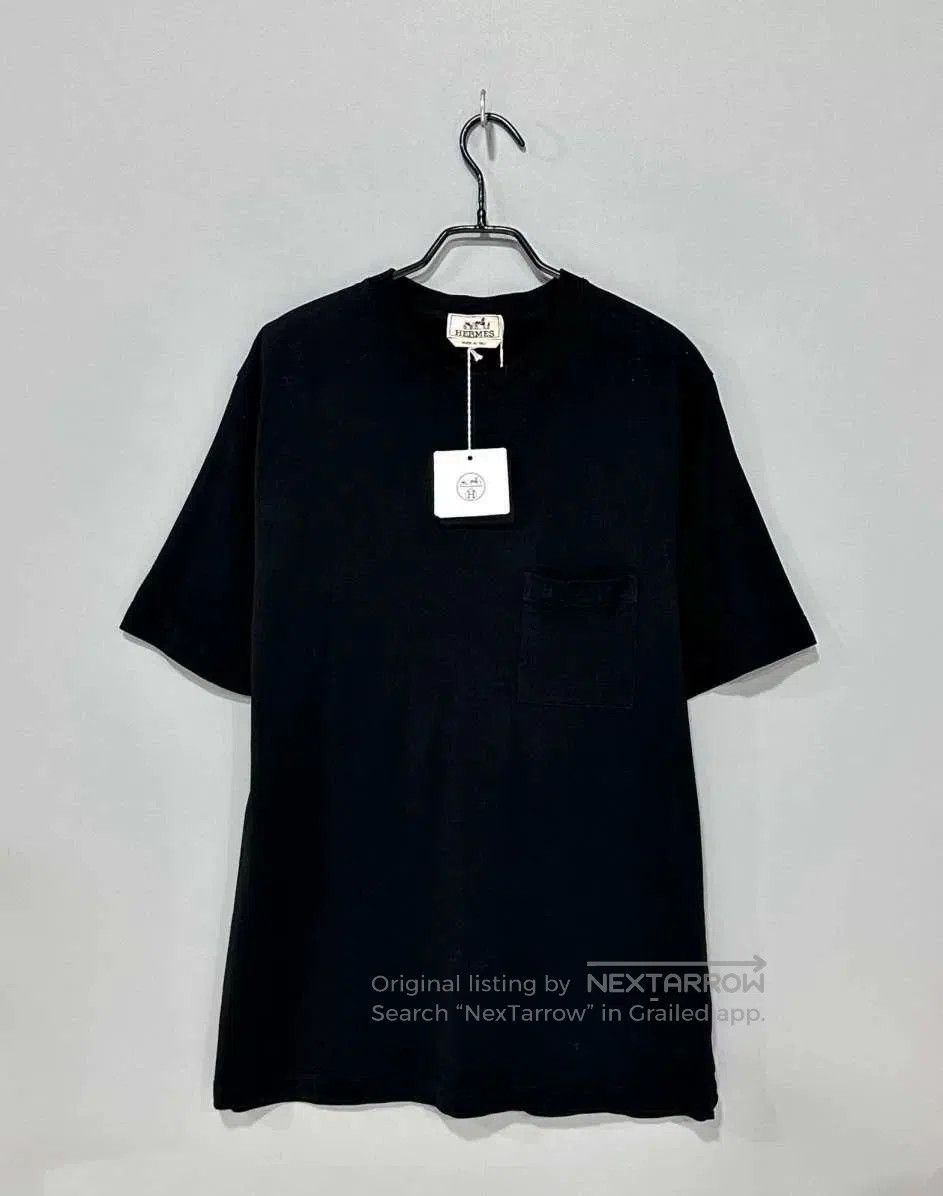 Hermes HERMES Black Round Neck Short Sleeve. Size US XL / EU 56 / 4 - 1 Thumbnail