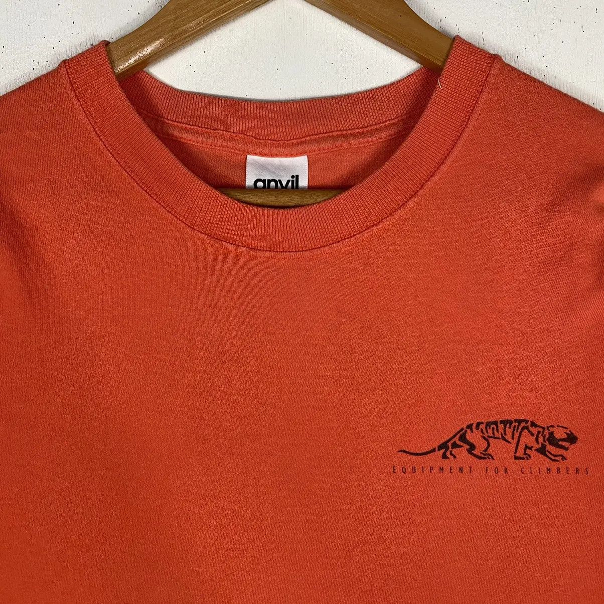 Other VINTAGE 90's WILD THINGS EQUIPMENT FOR CLIMBERS TEE Size US XL / EU 56 / 4 - 5 Thumbnail