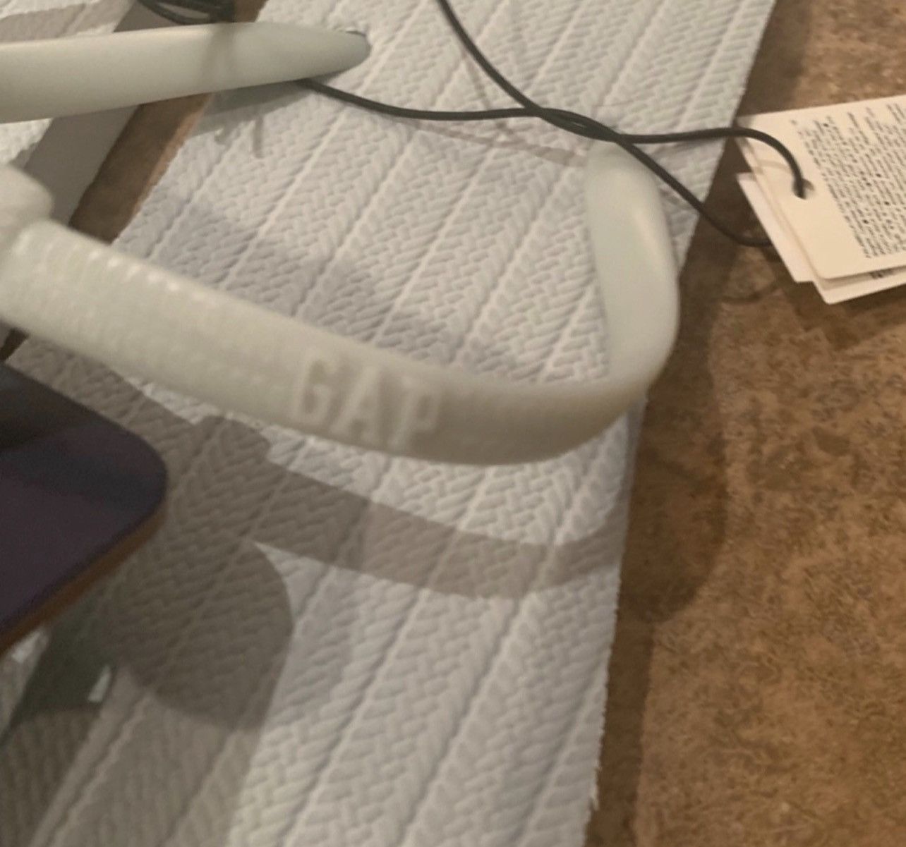 Gap NWT Gap Logo T-Strap Flip Flops Sandals Light Green Size 10 Size US 10 / IT 40 - 3 Thumbnail