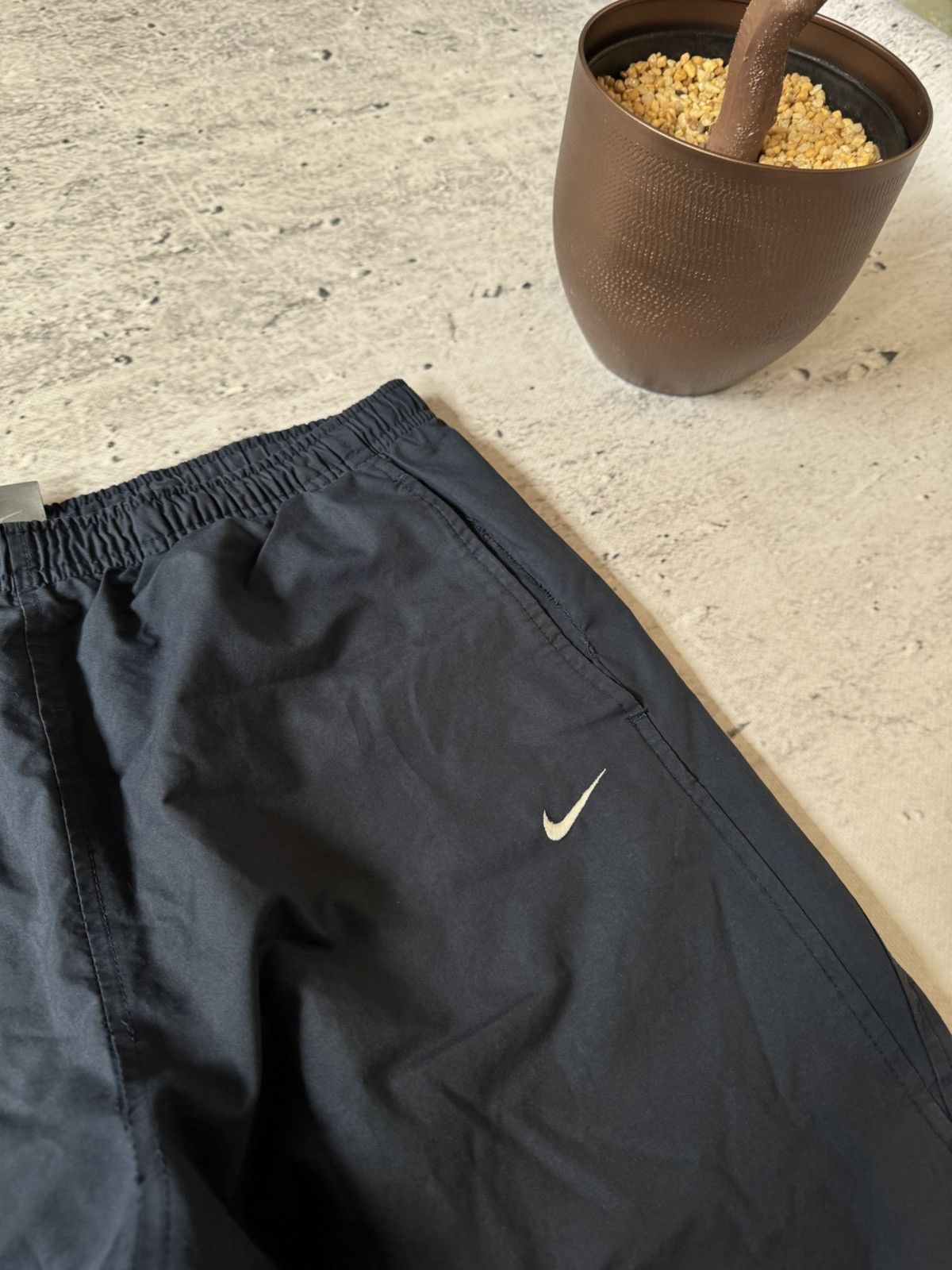Nike × Vintage NIKE NYLON VINTAGE Y2K OVERSIZE BAGGY FIT PANTS SWEATPANTS Size US 32 / EU 48 - 5 Thumbnail
