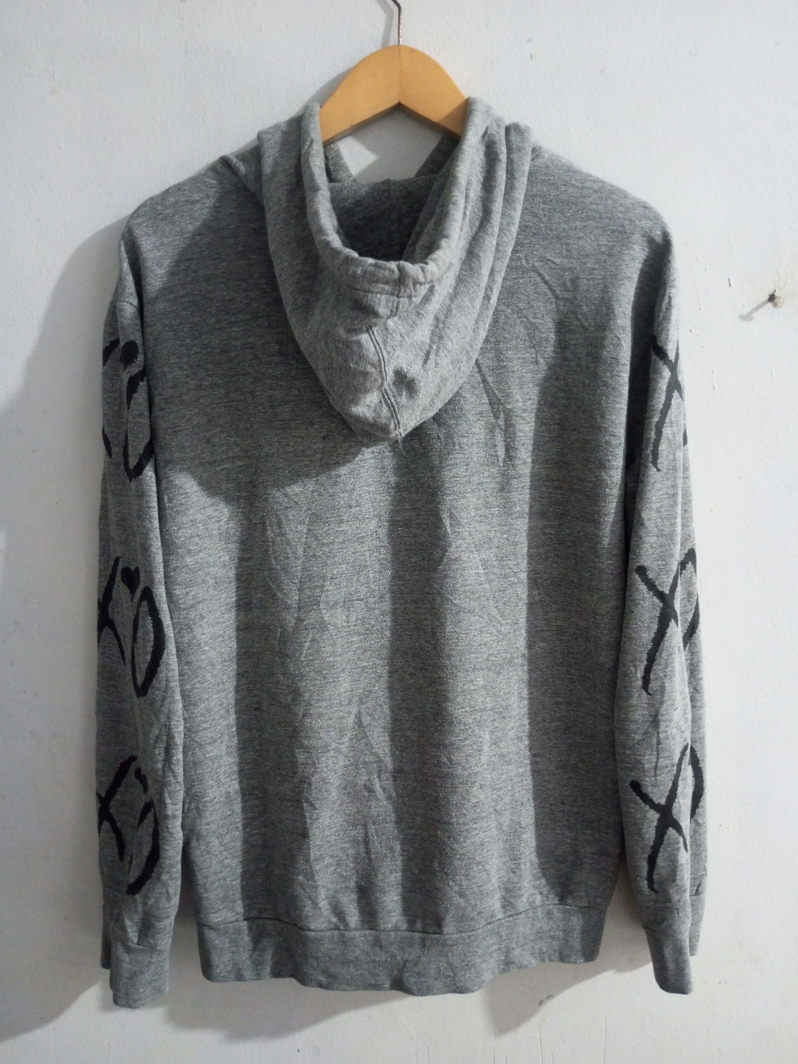 H&M The weekend xo x H&M graphic hoodie Size US M / EU 48-50 / 2 - 5 Thumbnail