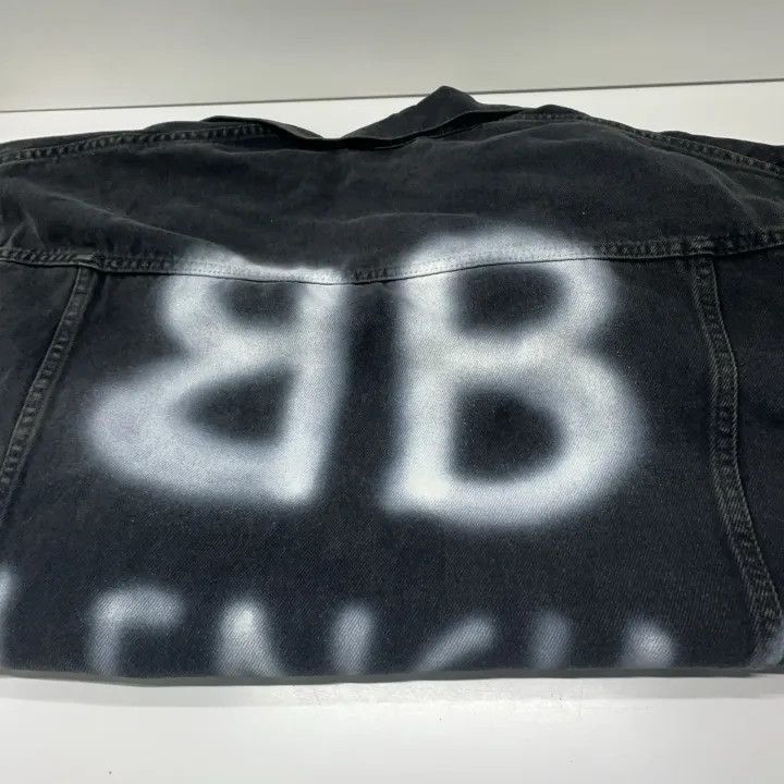 Balenciaga Balenciaga Black Graffiti Denim Jacket for Men 0079-2507 Size US XS / EU 42 / 0 - 9 Thumbnail