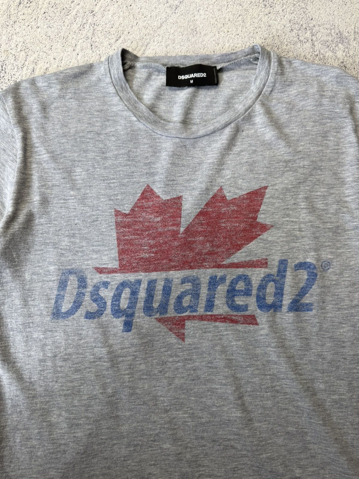 Dsquared2 Vintage Dsquared2 T Shirt Y2K Style Rare Japanese Luxury Size US M / EU 48-50 / 2 - 10 Thumbnail
