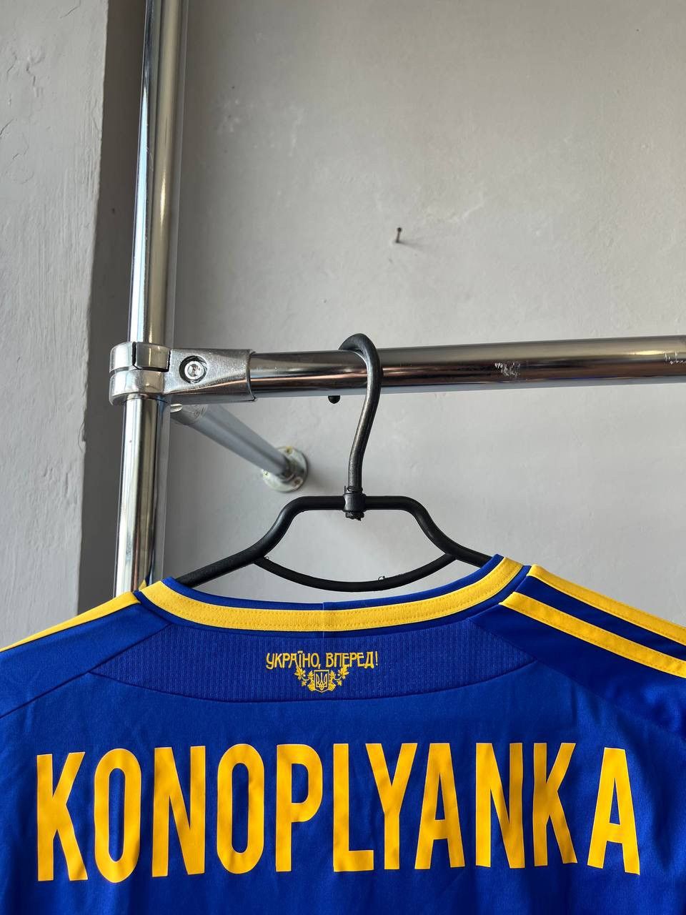 Adidas 2012/13 UKRAINE #10 KONOPLYANKA AWAY SOCCER FOOTBALL JERSEY Size US S / EU 44-46 / 1 - 14 Thumbnail