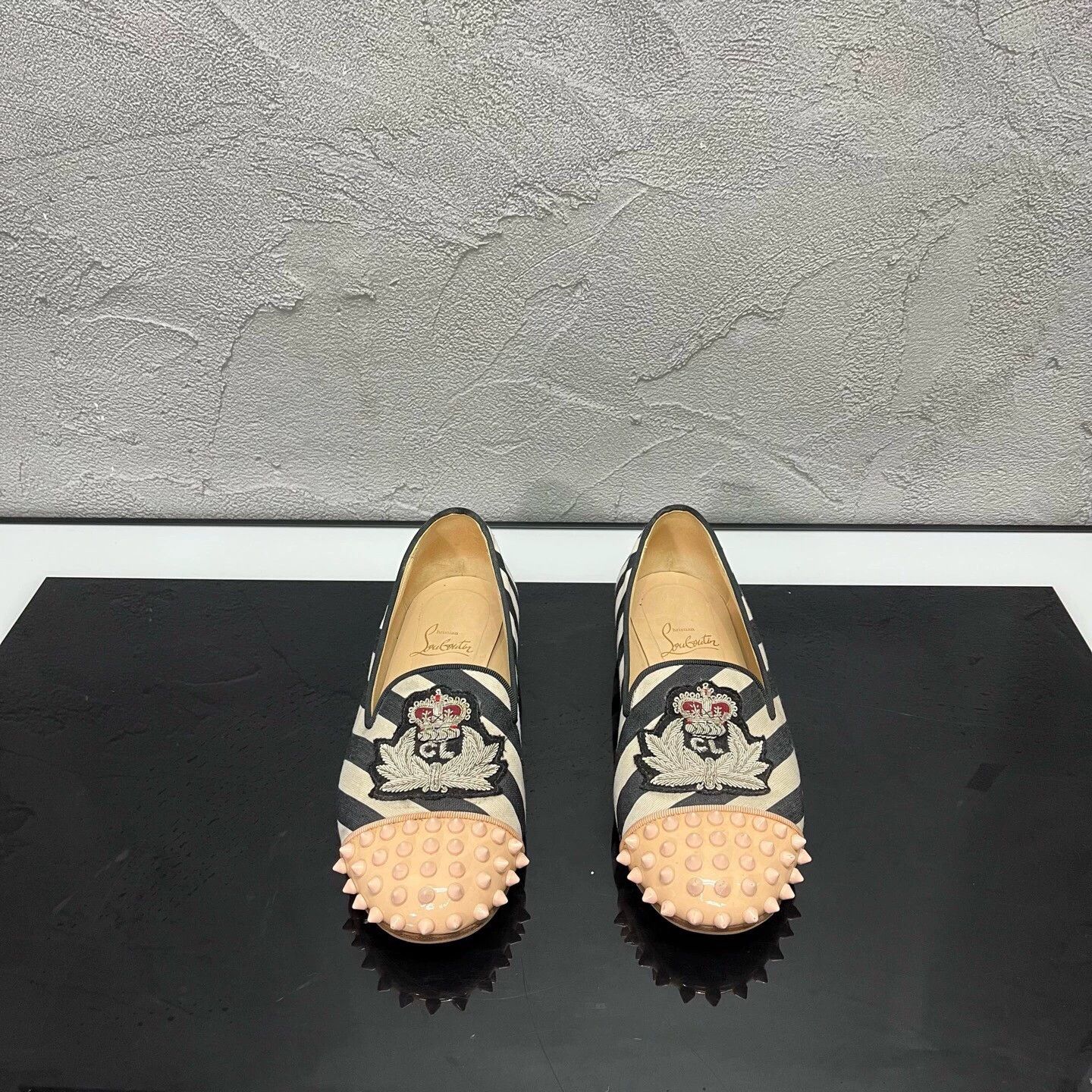 Christian Louboutin Christian Louboutin Embroidered Riveted Loafer 36 98 Light Size US 5 / IT 35 - 2 Thumbnail