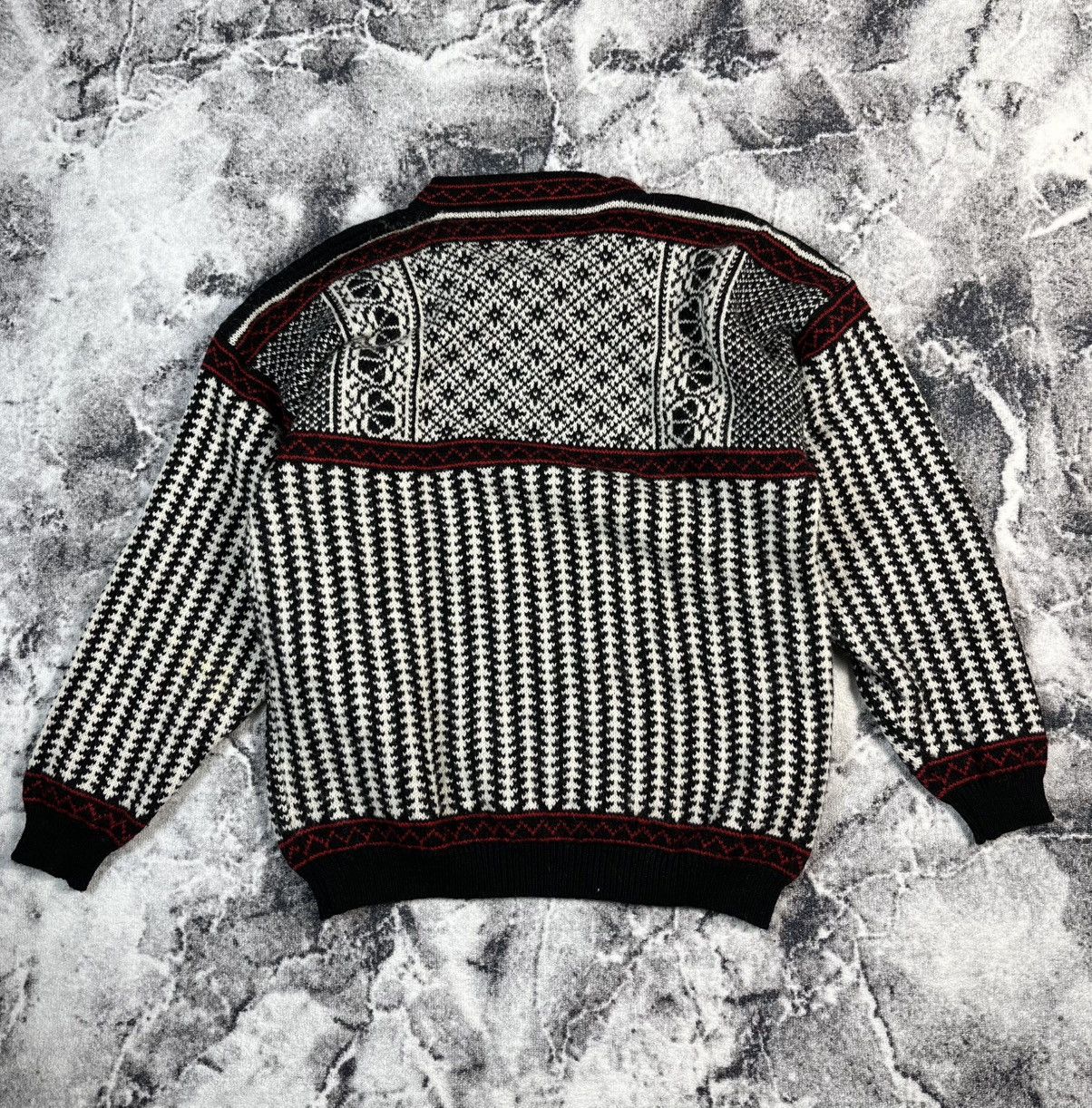 Vintage Vintage Wool Knit Sweater Made In Norway🇳🇴 Size US XL / EU 56 / 4 - 8 Thumbnail