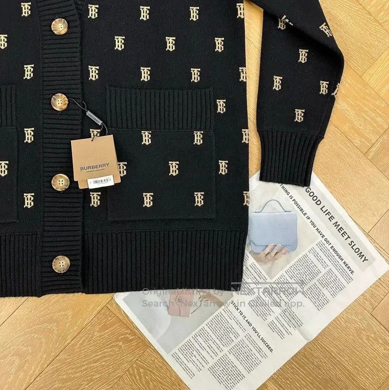 Burberry Burberry Black Knit Cardigan with Logo Pattern. Size S / US 4 / IT 40 - 3 Thumbnail