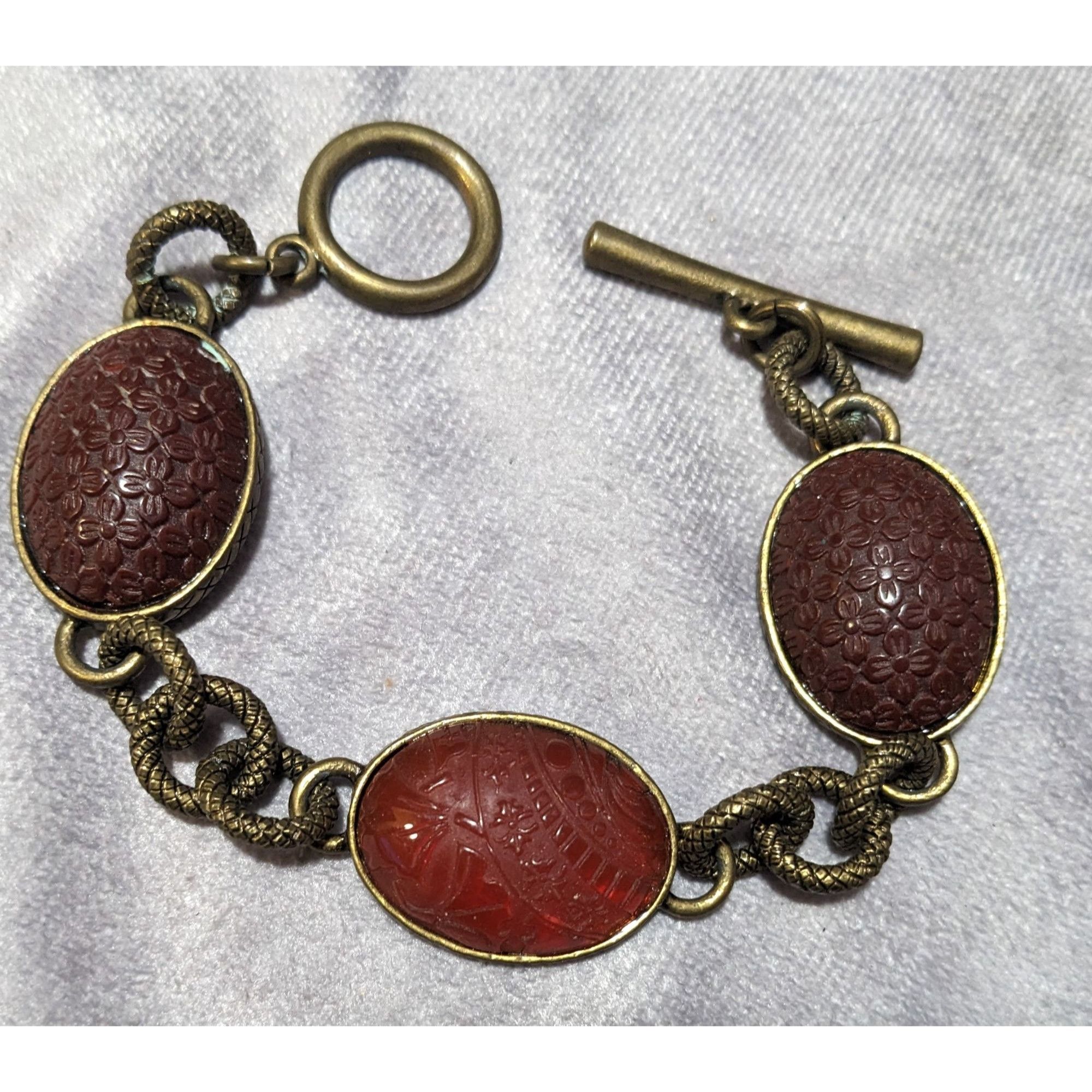 Other Vintage Antiqued Gold Tone Floral Etched Cabochon Bracelet Size ONE SIZE - 3 Thumbnail