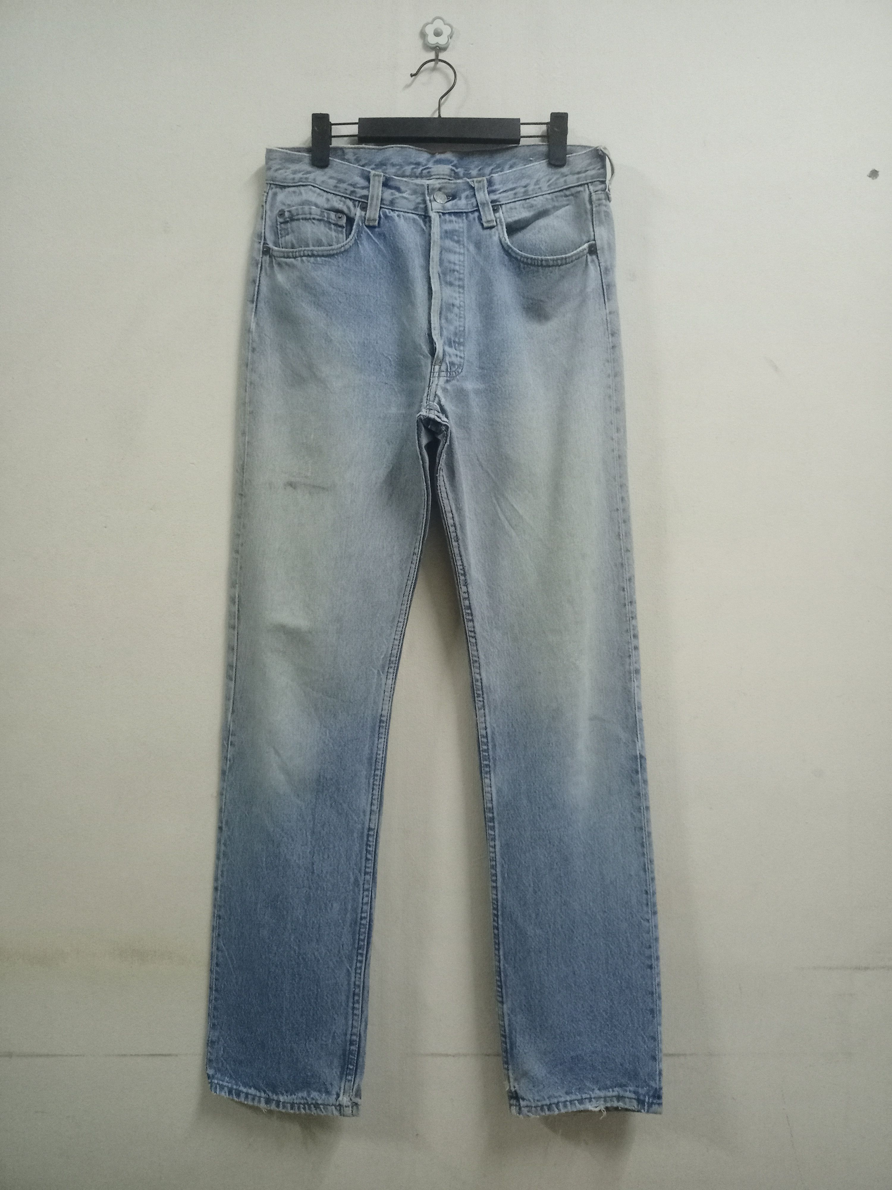 Levi's × Levi's Vintage Clothing Vintage 90s Levis 501 Blue Wash Distressed Jeans Size US 31 - 1 Thumbnail