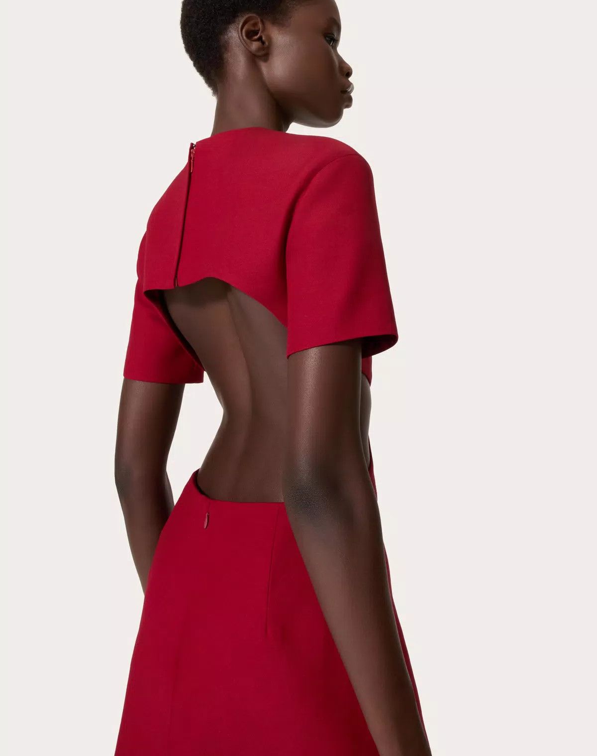 Valentino o1s1wg110426 Crepe Couture Short Dress in Red Size M / US 6-8 / IT 42-44 - 7 Thumbnail