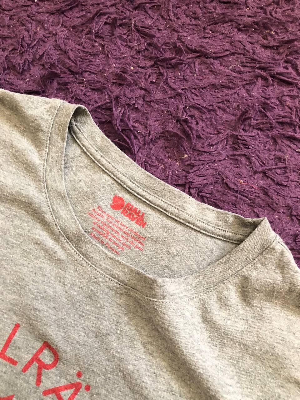 Fjallraven Vintage Fjallraven Big Y2K Logo Short Sleeve T-Shirt Size US L / EU 52-54 / 3 - 8 Thumbnail