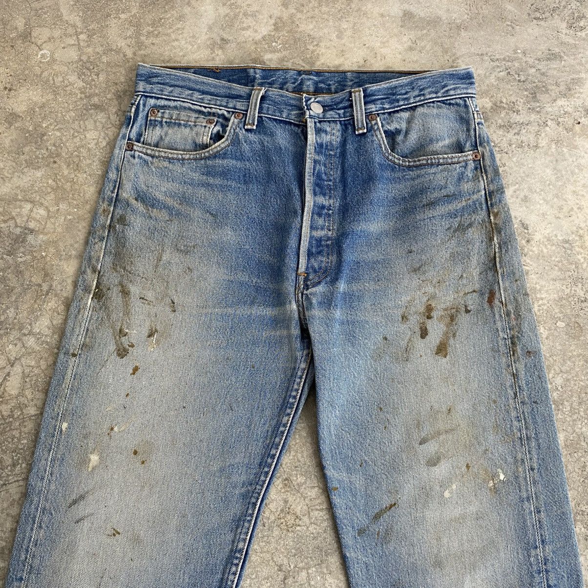Levi's Vintage 90’s Levis 501 Faded Blue Distressed Painter Jeans Size US 33 - 2 Thumbnail