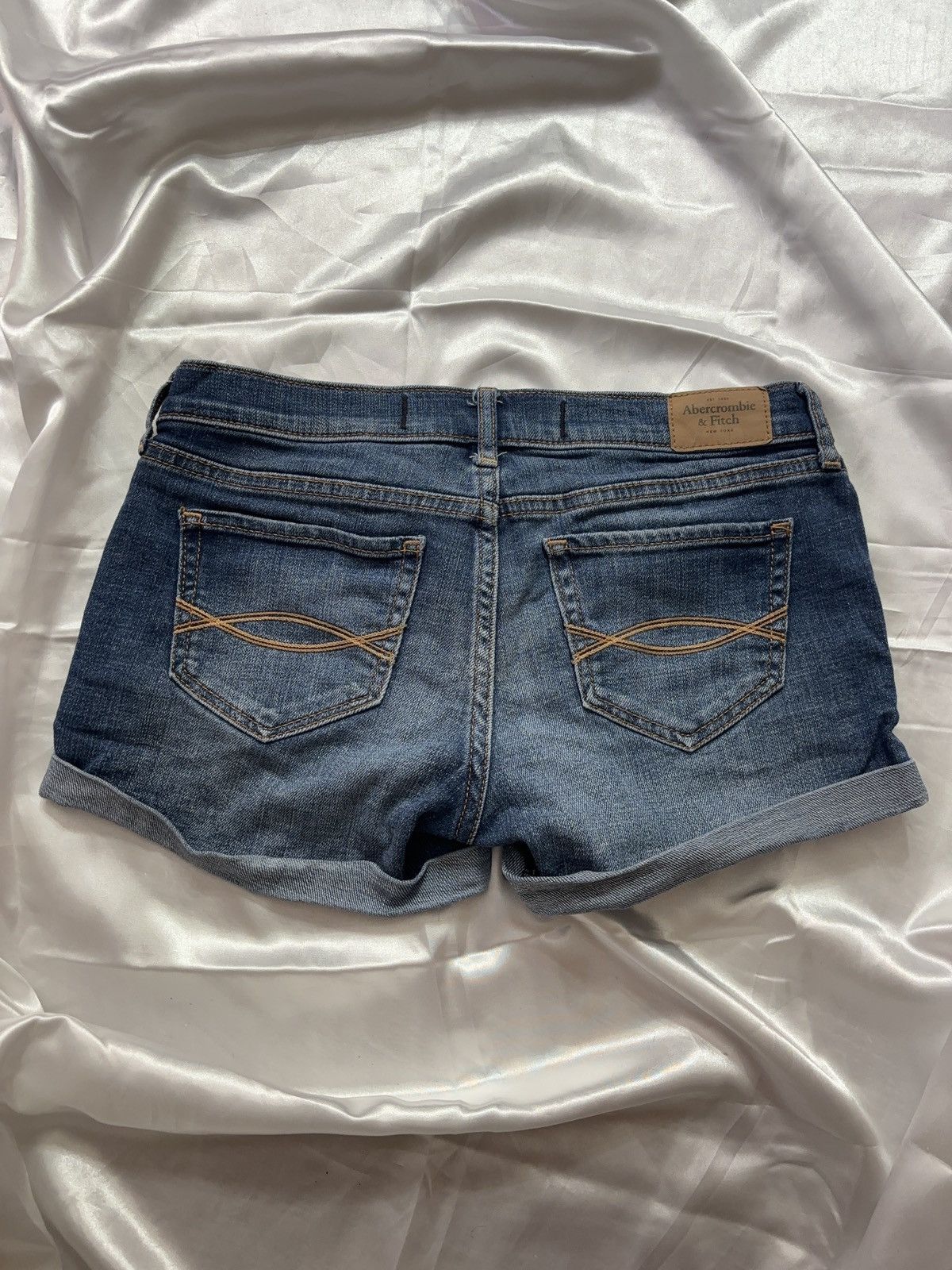 Abercrombie & Fitch × Vintage Micro sexy mini denim vintage shorts Size 26" / US 2 / IT 38 - 2 Thumbnail