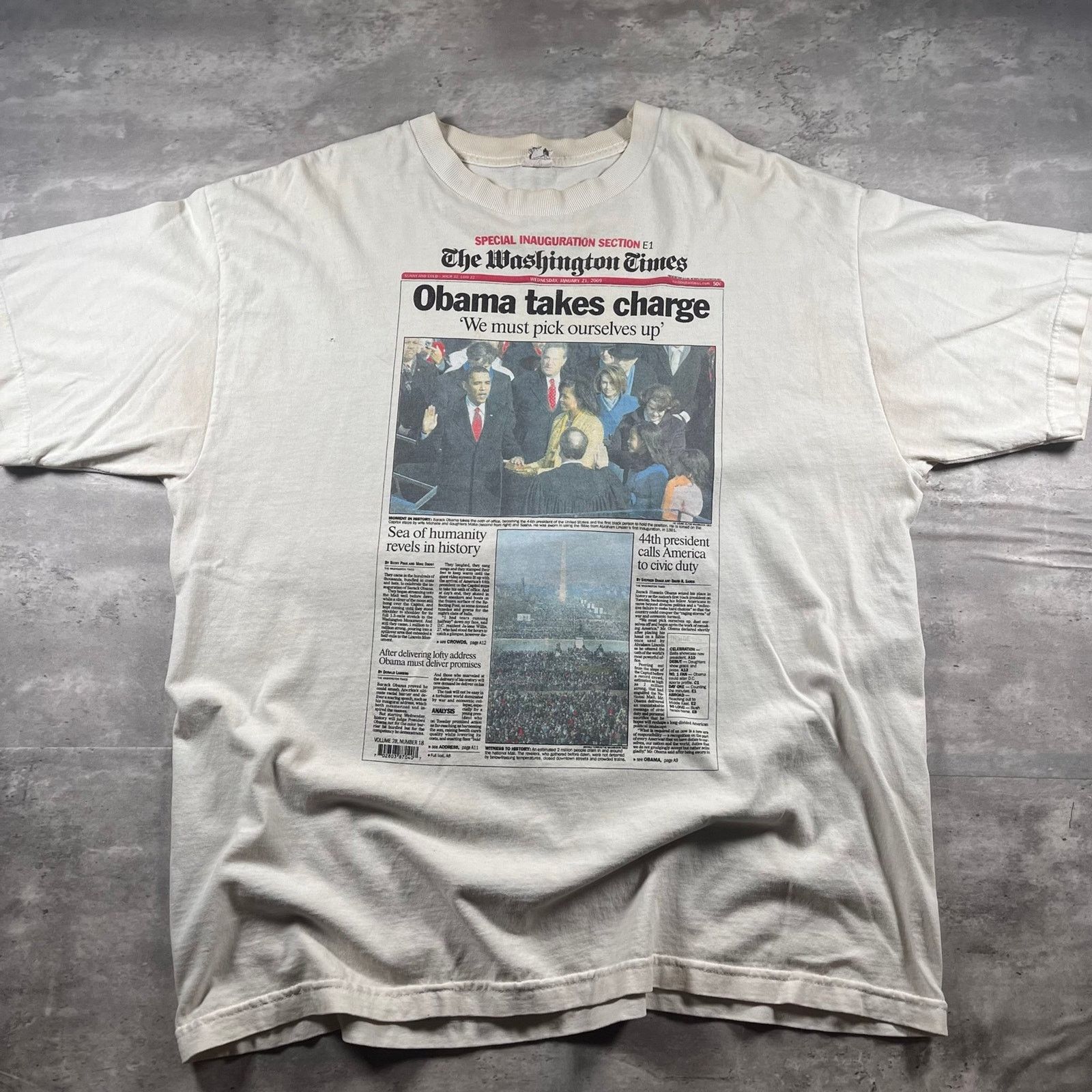 Other Y2K Obama newspaper graphic t shirt Size US XL / EU 56 / 4 - 1 Thumbnail
