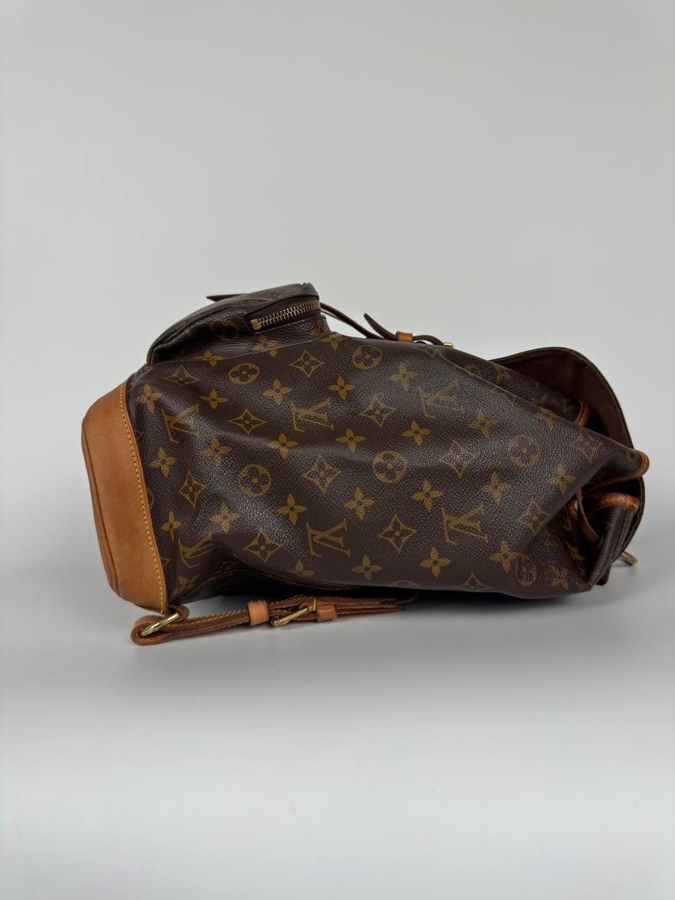 Louis Vuitton Louis Vuitton Montsouries Monogram Backpack Size ONE SIZE - 4 Thumbnail