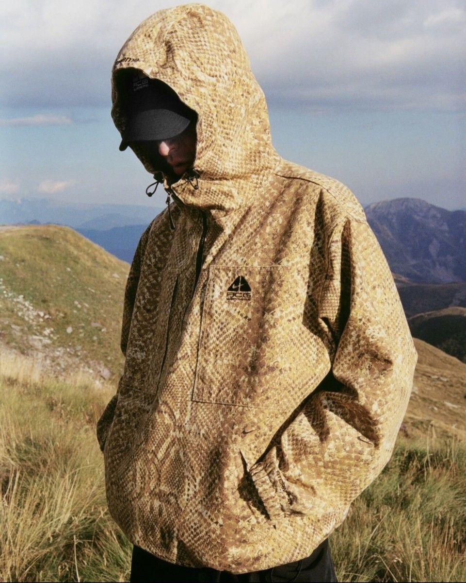スノーボード Supreme Nike ACG Fleece Pullover \"Gold Supreme Nike ACG Fleece Pullover (FW22) - $238