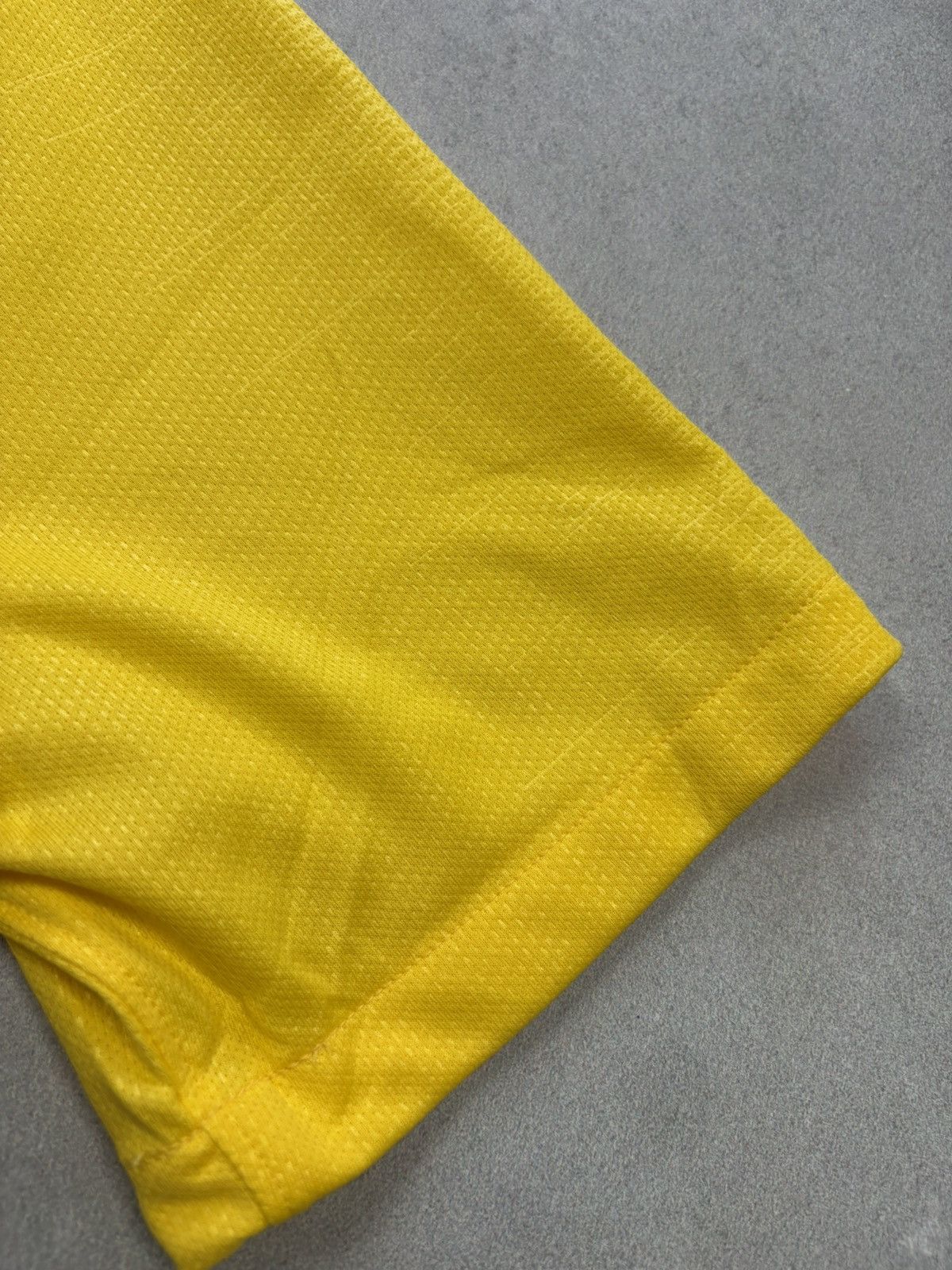 Nike Brazil Nike 2018 2019 Home Jersey World Cup Soccer Shirt Size US M / EU 48-50 / 2 - 7 Thumbnail