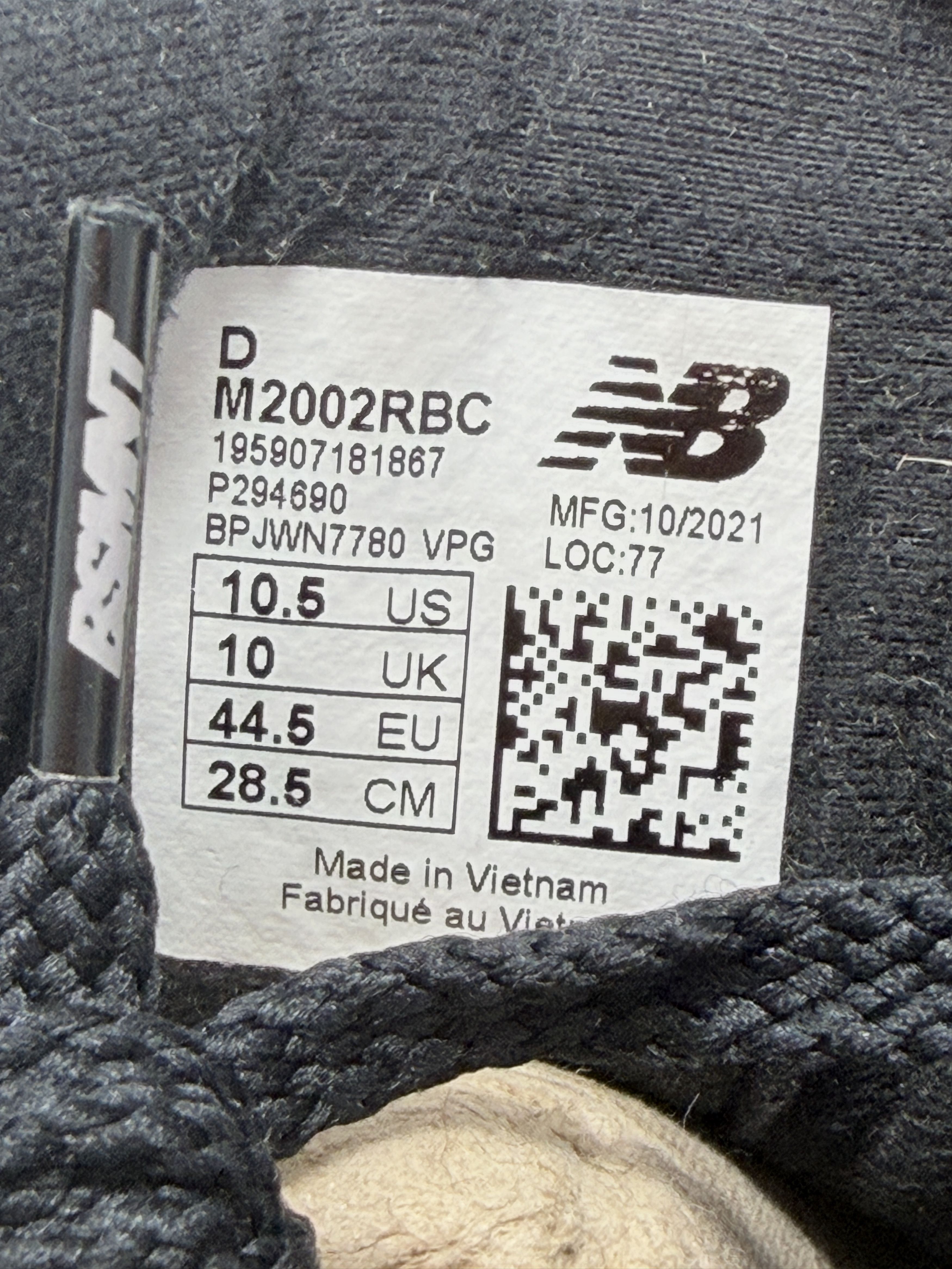 New Balance × The Basement BSMNT New Balance 2002R Earth Brown Basement Size US 10.5 / EU 43-44 - 8 Thumbnail