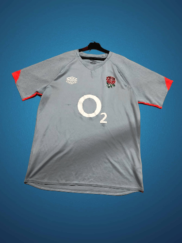 Umbro Umbro Sportwear Y2K Logo Vintage Jerseys Size L Size US L / EU 52-54 / 3 - 1 Thumbnail