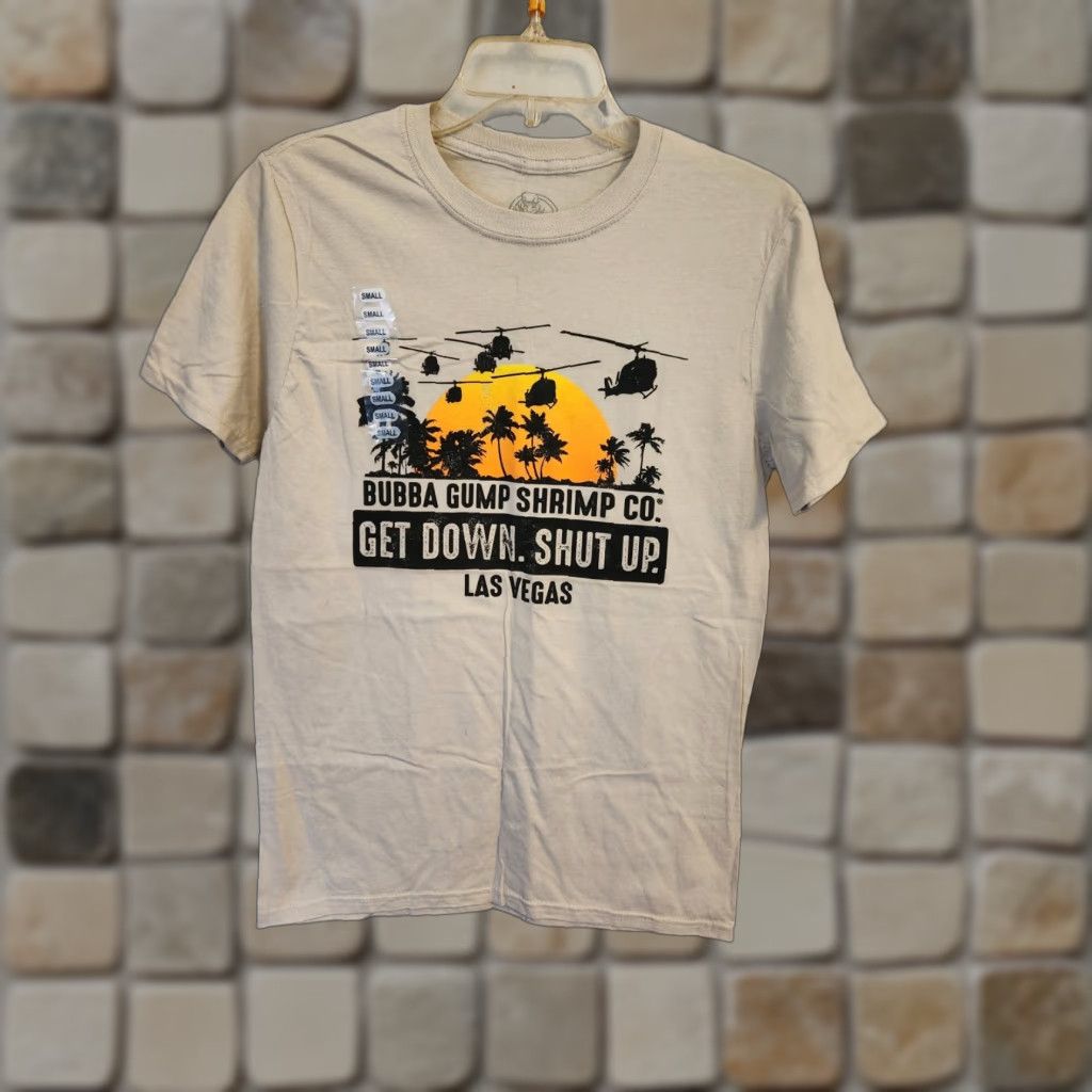 CO Bubba Gump Shrimp Co Las Vegas Beige T Shirt Short Sleeve Crew Neck Small Mens Cotton Graphic Print NWT Size US S / EU 44-46 / 1 - 1 Thumbnail