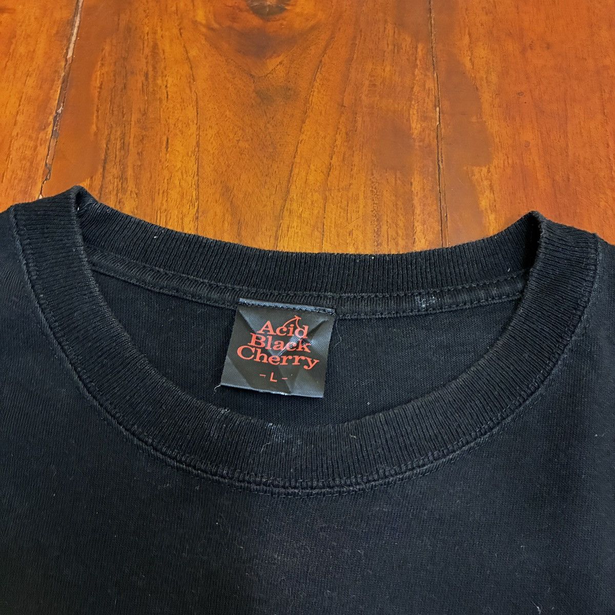 Band Tees Rare Band Tee Acid Black Cherry Tour 2015 Size US L / EU 52-54 / 3 - 5 Thumbnail
