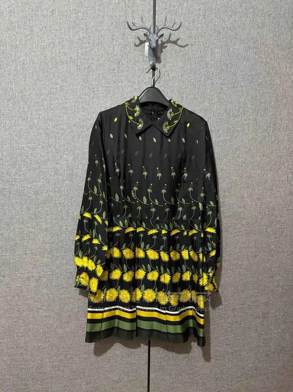 Valentino Embroidered Silk Floral Dress . - wpequipmentugltd.com