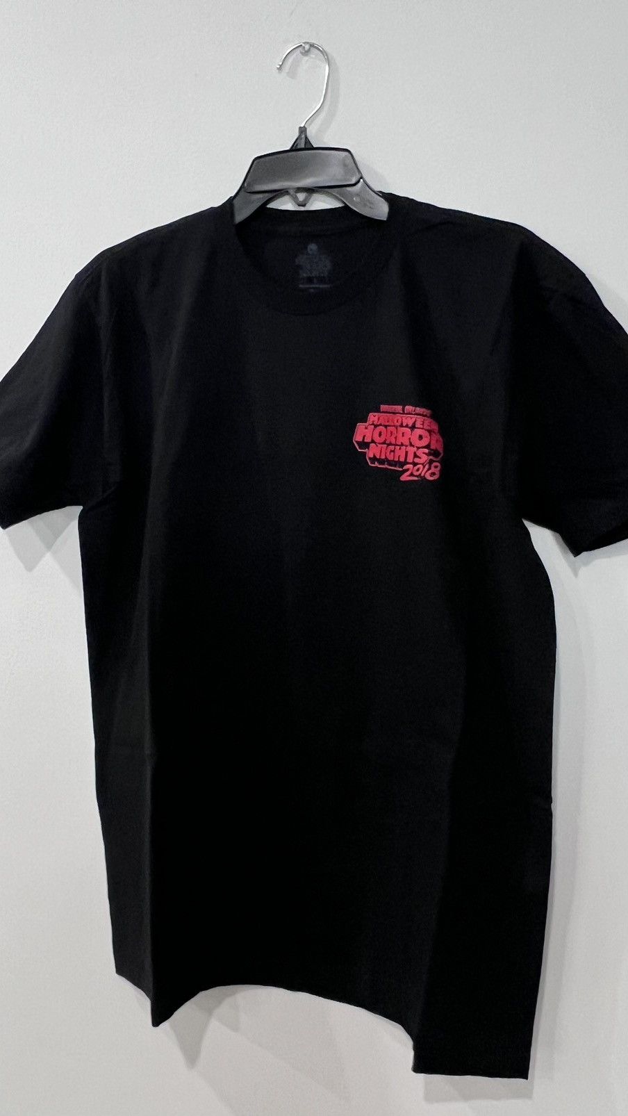 Universal Studios 2018 Halloween Horror Nights TShirt Size Large Size US L / EU 52-54 / 3 - 2 Thumbnail