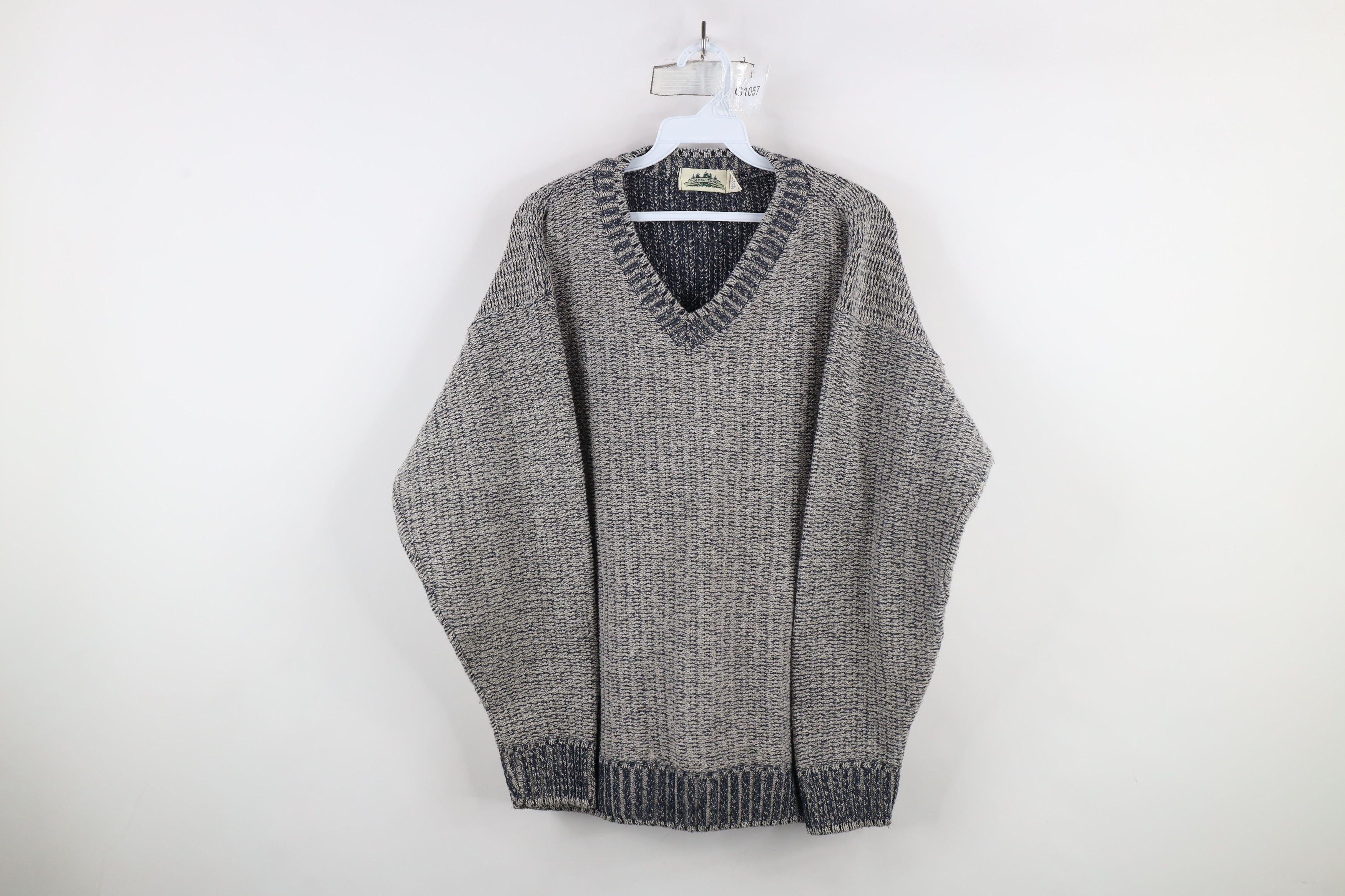 Vintage Vintage 90s Streetwear Textured Knit V-Neck Sweater USA Size US M / EU 48-50 / 2 - 1 Thumbnail