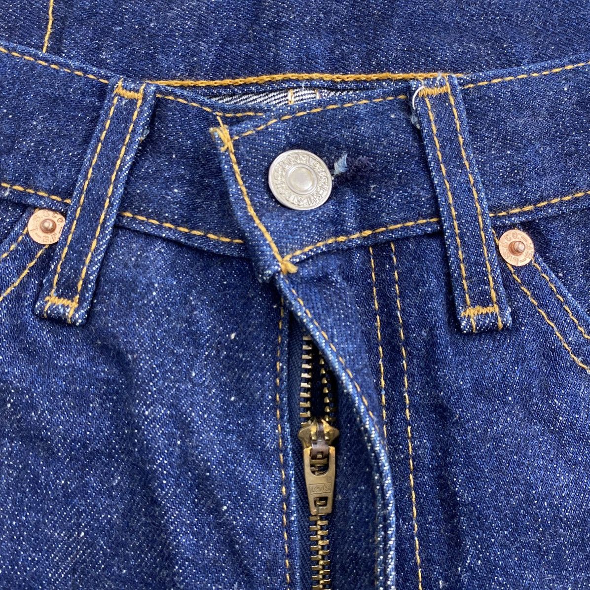 Levi's Vintage Clothing 🇺🇸1990s Vintage Levis 517 29x34 Bootcut Indigo Flared Jeans Size US 29 - 6 Thumbnail