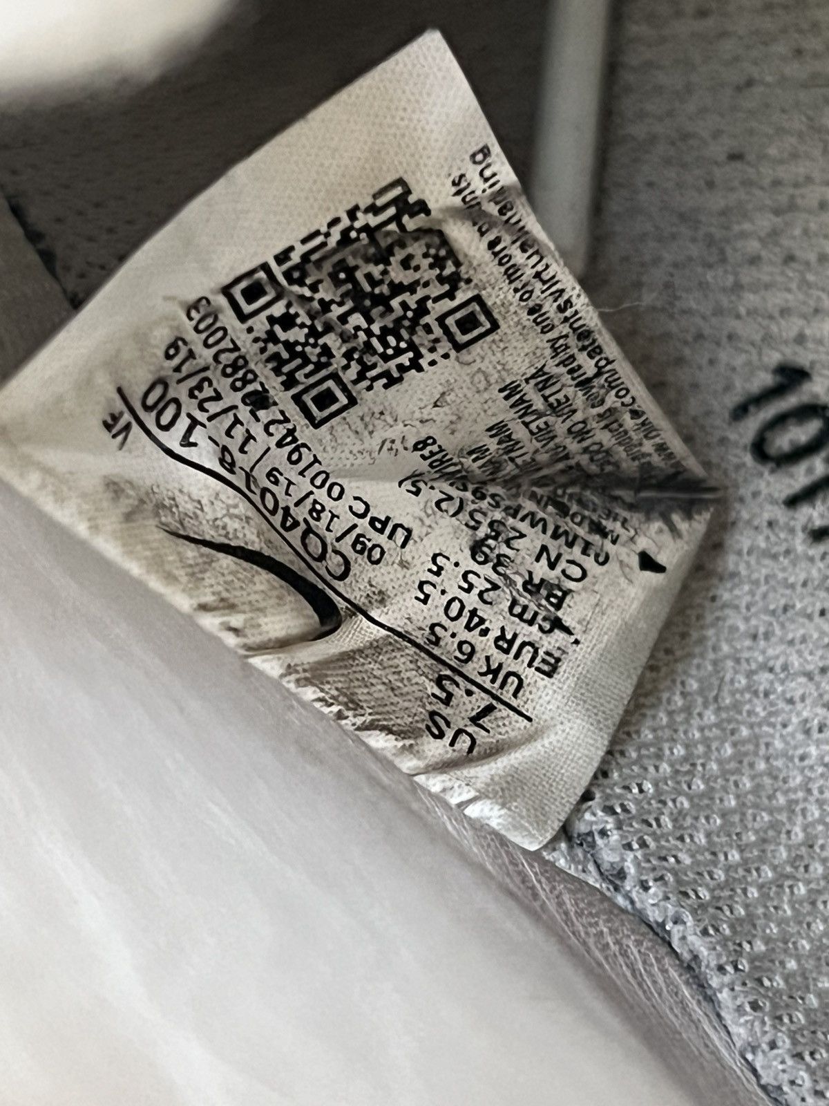 1017 ALYX 9SM × Nike Nike 1017 ALYX 9SM Air Force 1 High Triple White Size US 7.5 / EU 40-41 - 12 Thumbnail