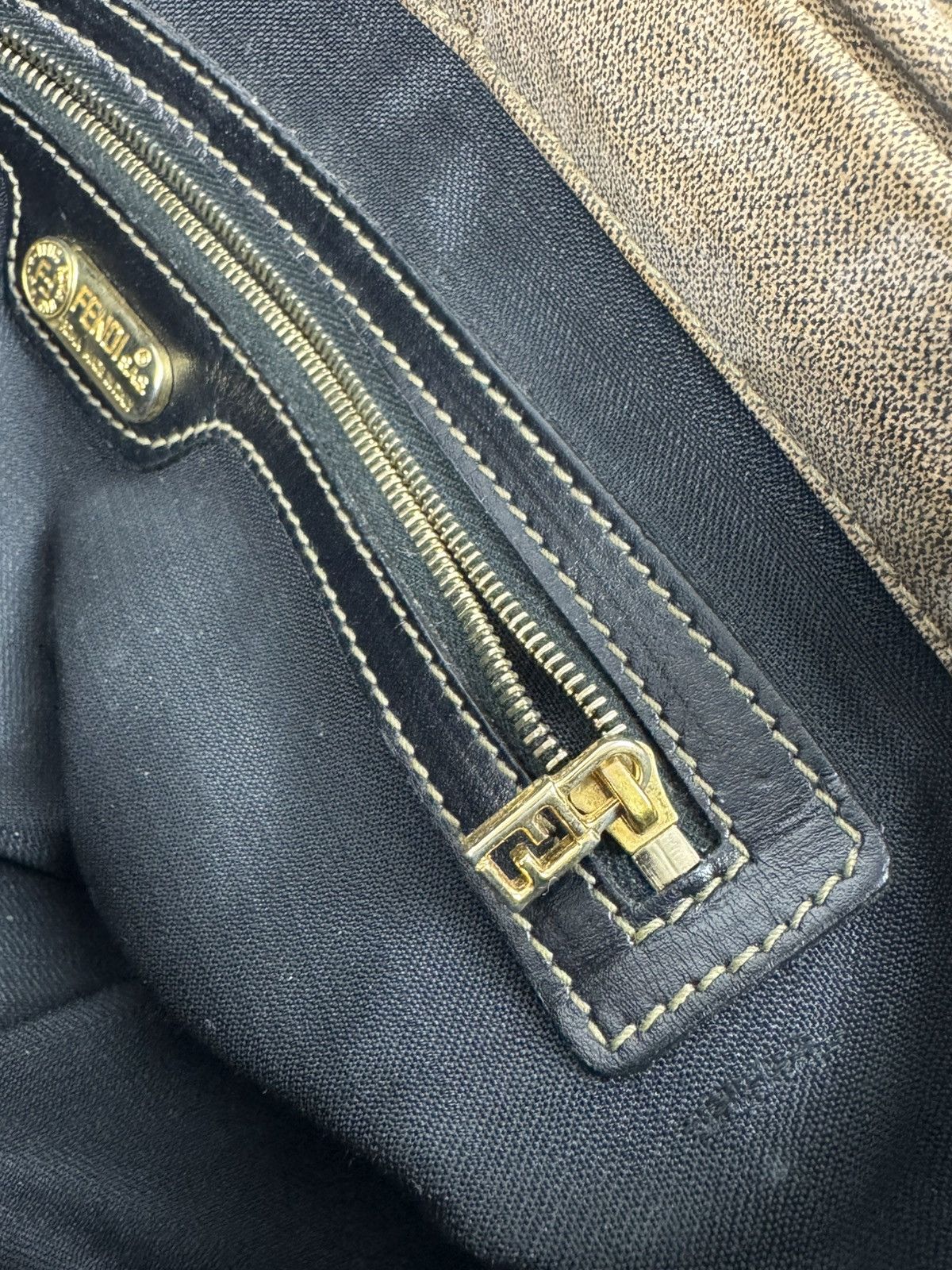 Fendi 1990’s Vintage Distressed Fendi Logo PVC Shoulder Bag Size ONE SIZE - 16 Thumbnail