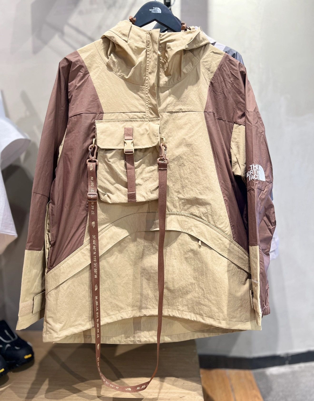 The North Face Urban Exploration LIGHTWEIGHT ANORAK JACKET Size US M / EU 48-50 / 2 - 9 Thumbnail