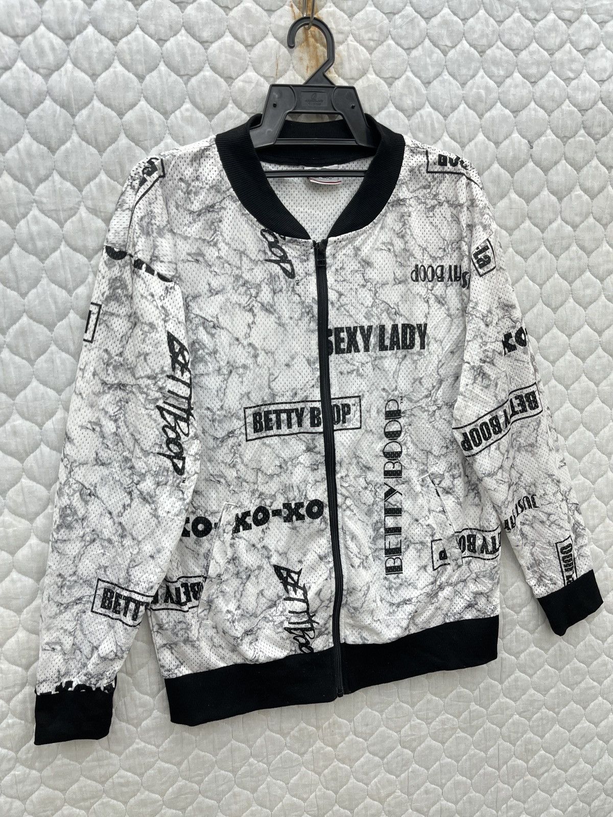 Cartoon Network 🔥🔥🔥STEALS BETTY BOOP FULL PRINT MESH SWEATER Size M / US 6-8 / IT 42-44 - 2 Thumbnail